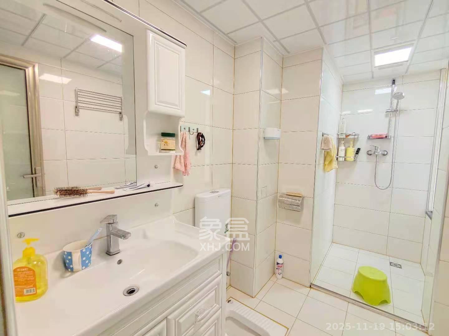 水墨林溪 3室2厅2卫 3200.0元/月 水墨林溪 3室2厅2卫 3200.0元/月室内图