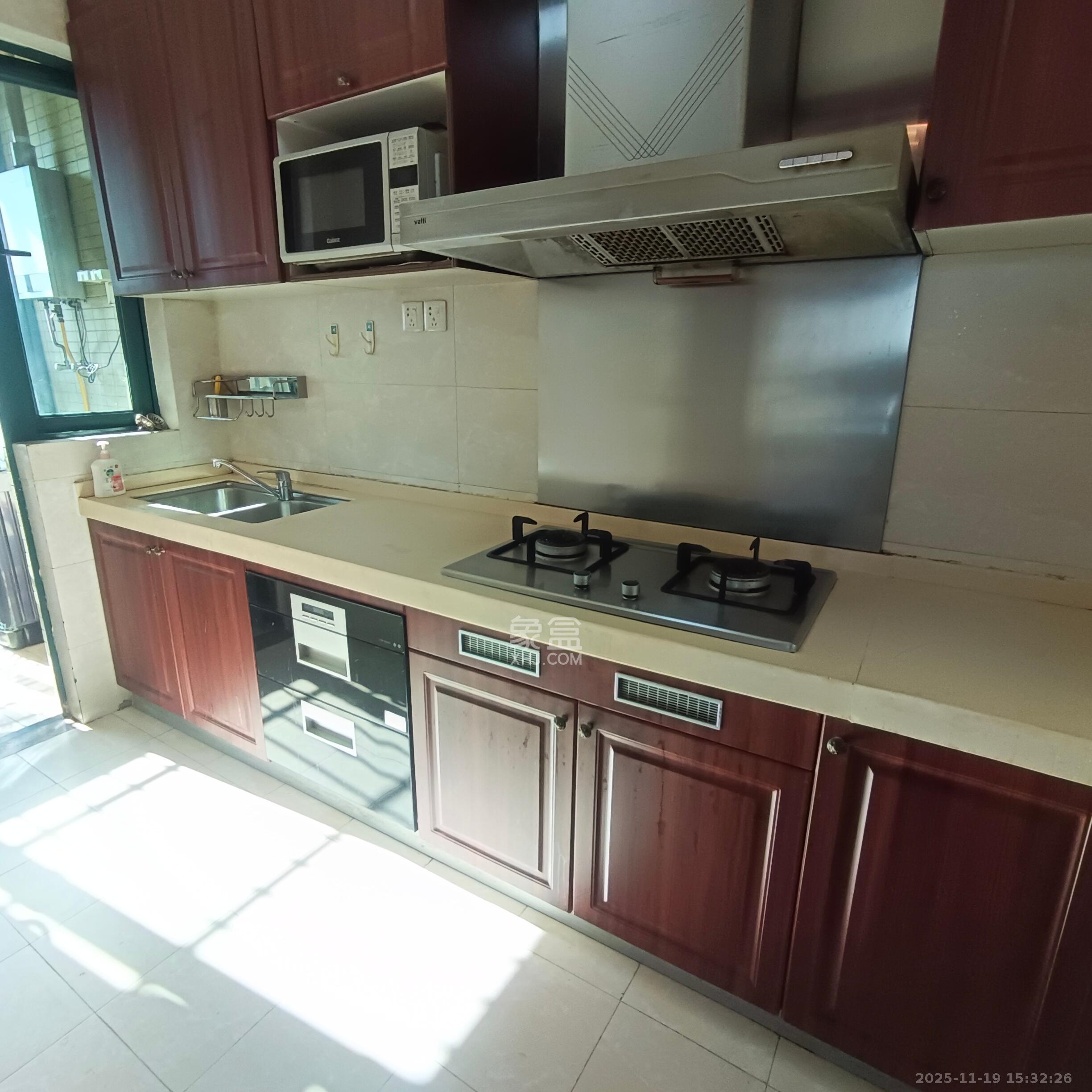 恒大雅苑  2室1厅1卫    2400.0元/月室内图