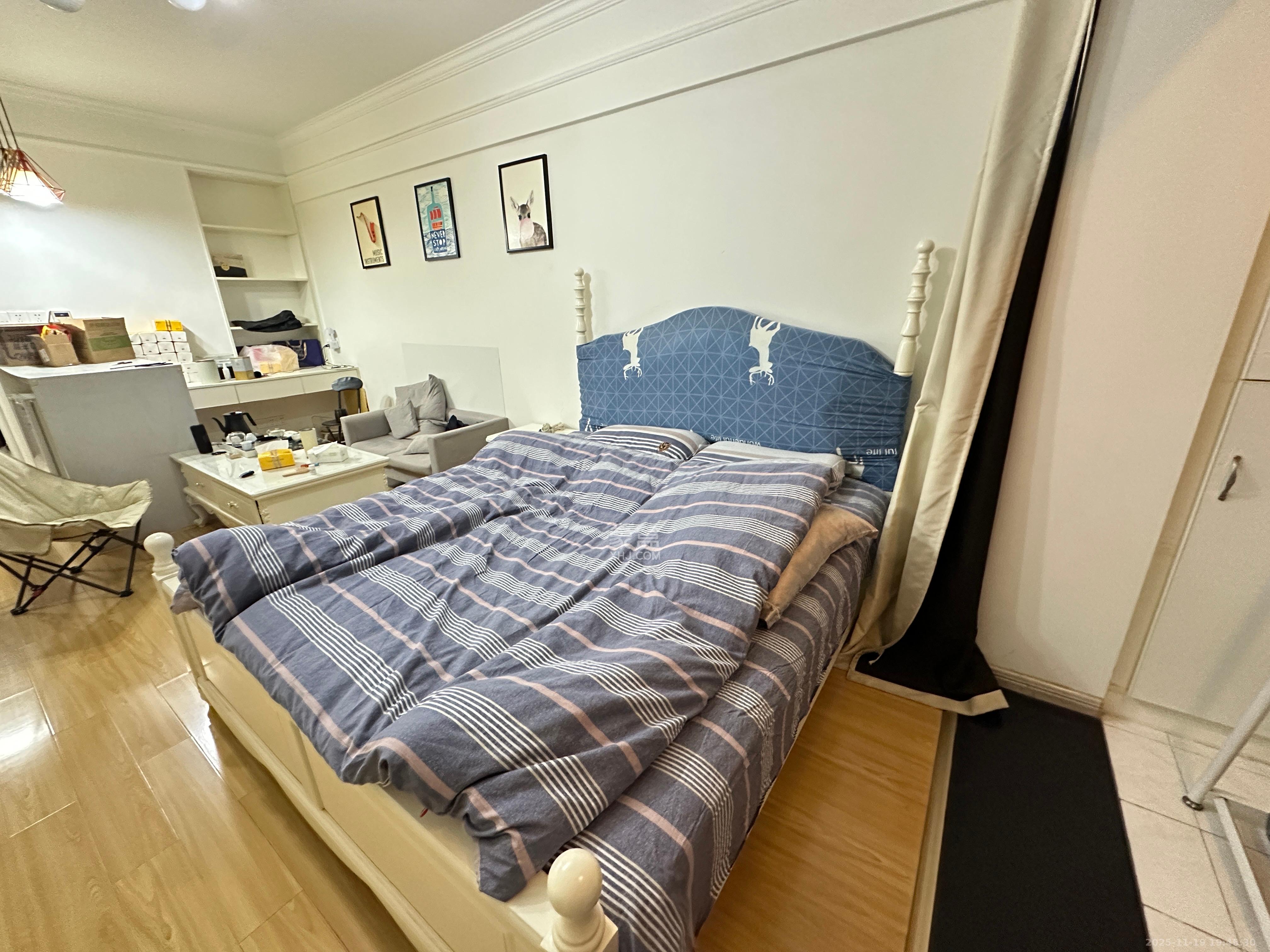 保利国际广场 1室1厅1卫 2000.0元/月 保利国际广场 1室1厅1卫 2000.0元/月室内图