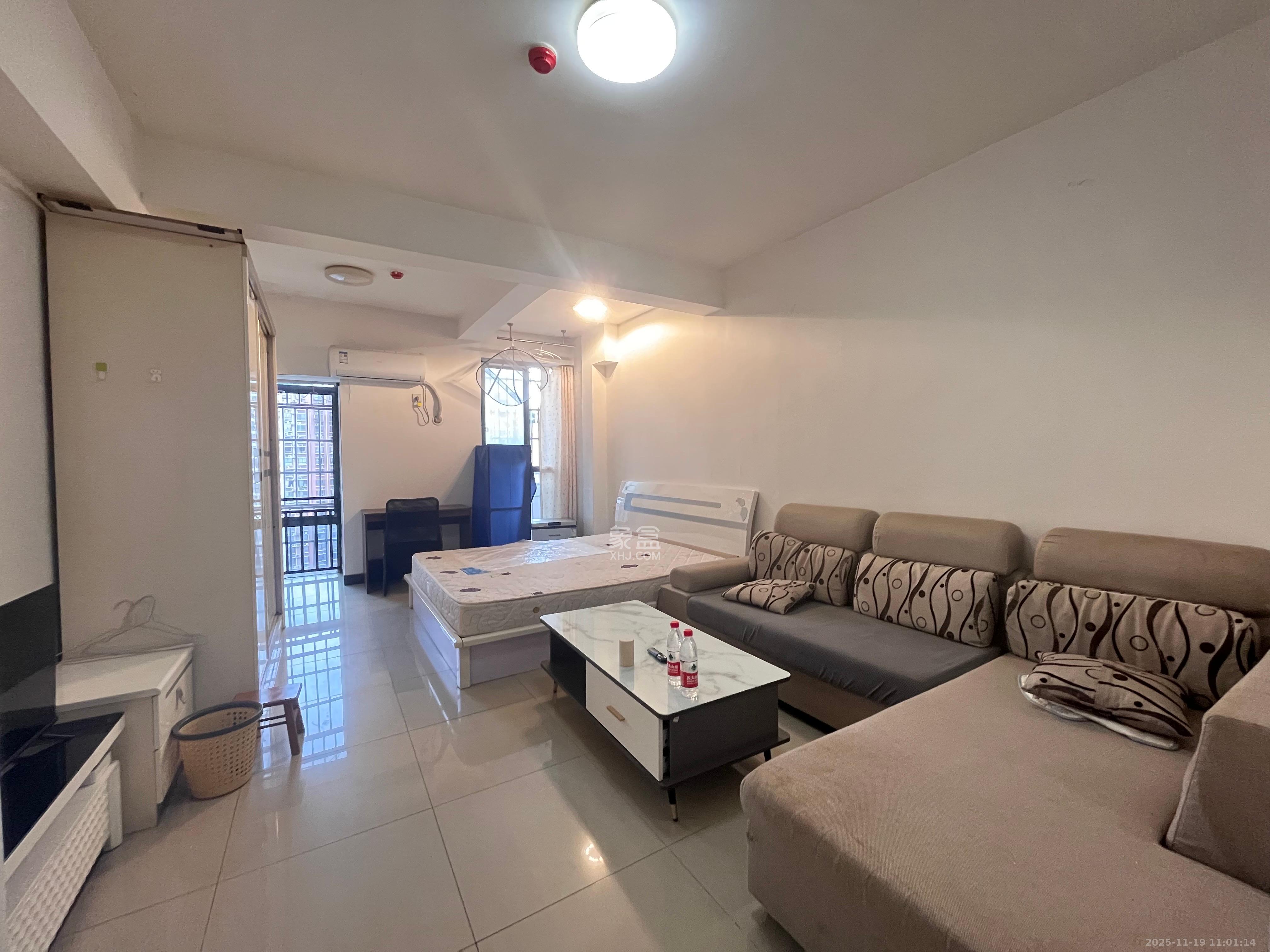 时代公馆 1室1厅1卫 1400.0元/月 时代公馆 1室1厅1卫 1400.0元/月室内图