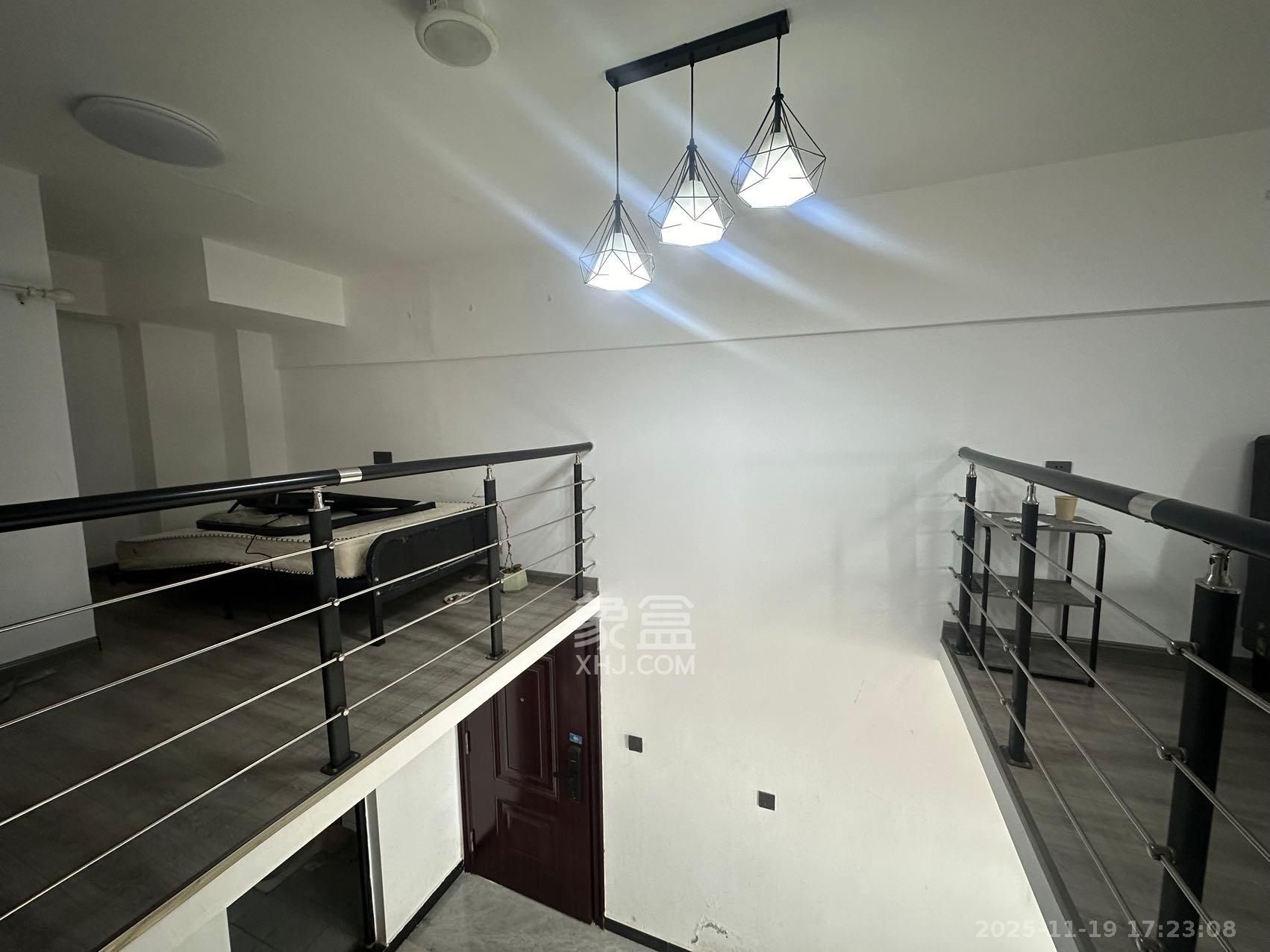 润和国际广场  2室1厅1卫    2000.0元/月室内图