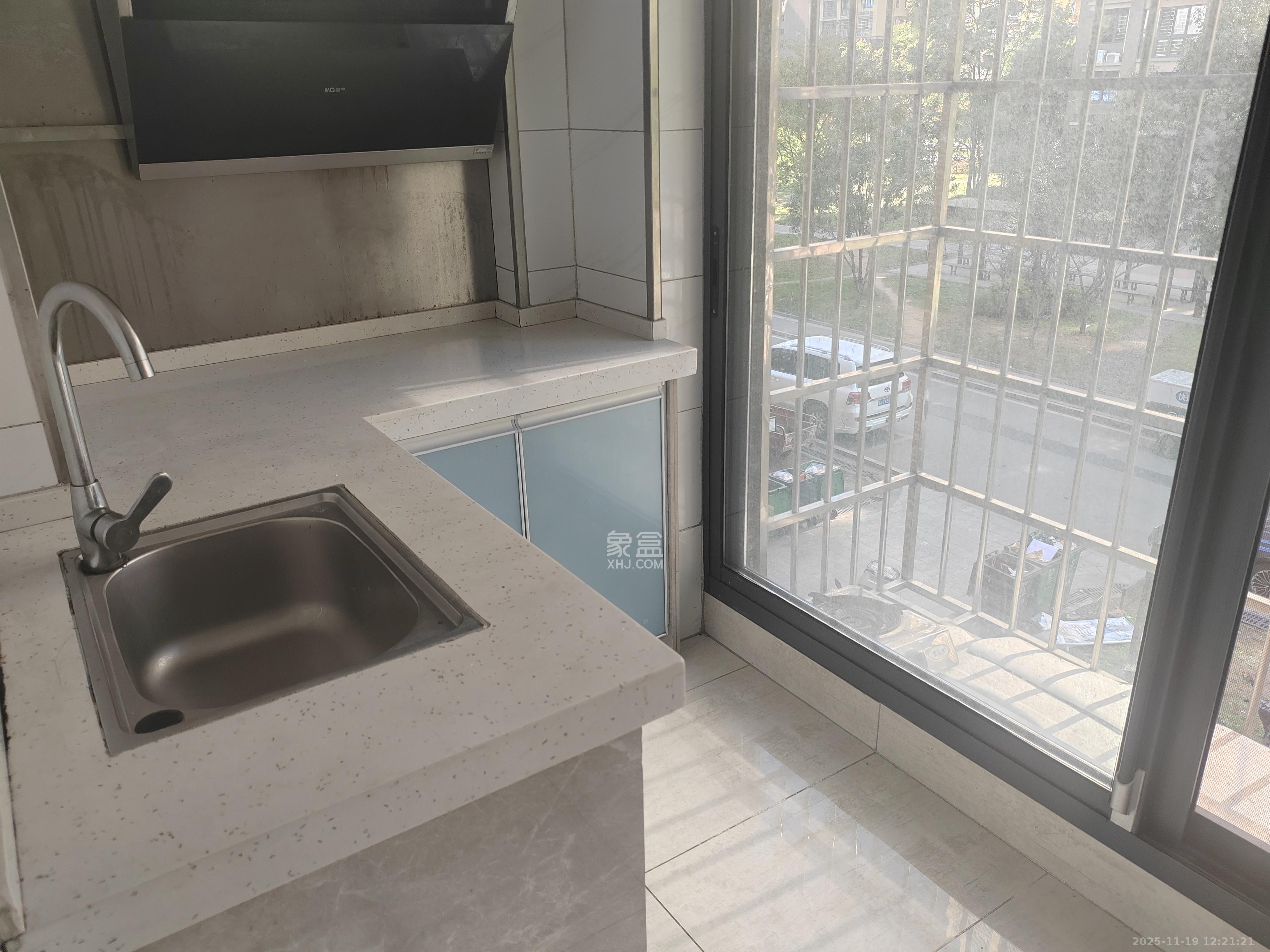 星城新宇川河苑 1室1厅1卫 850.0元/月 星城新宇川河苑 1室1厅1卫 850.0元/月室内图