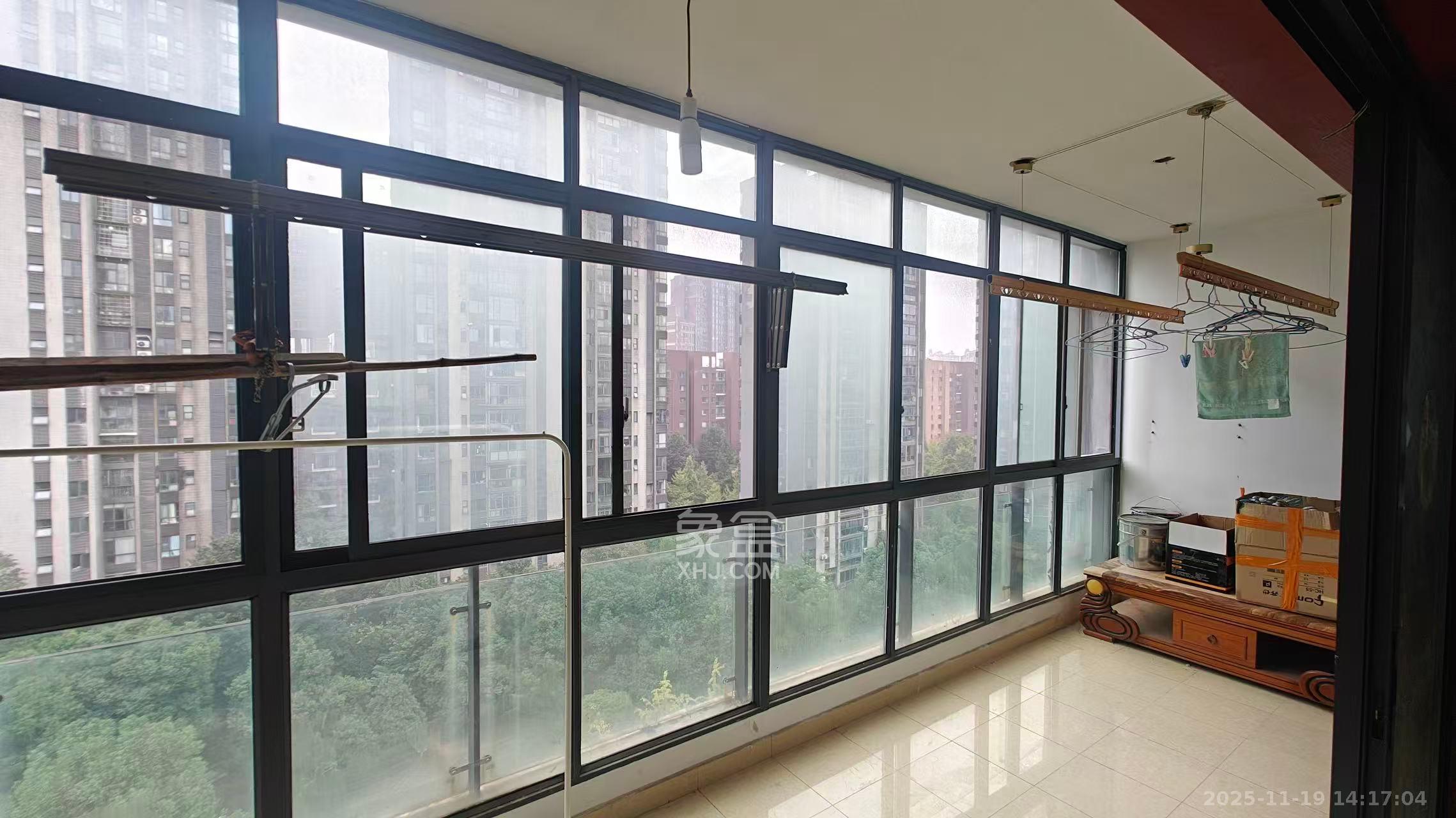 茂华国际湘  5室2厅2卫    4000.0元/月室内图