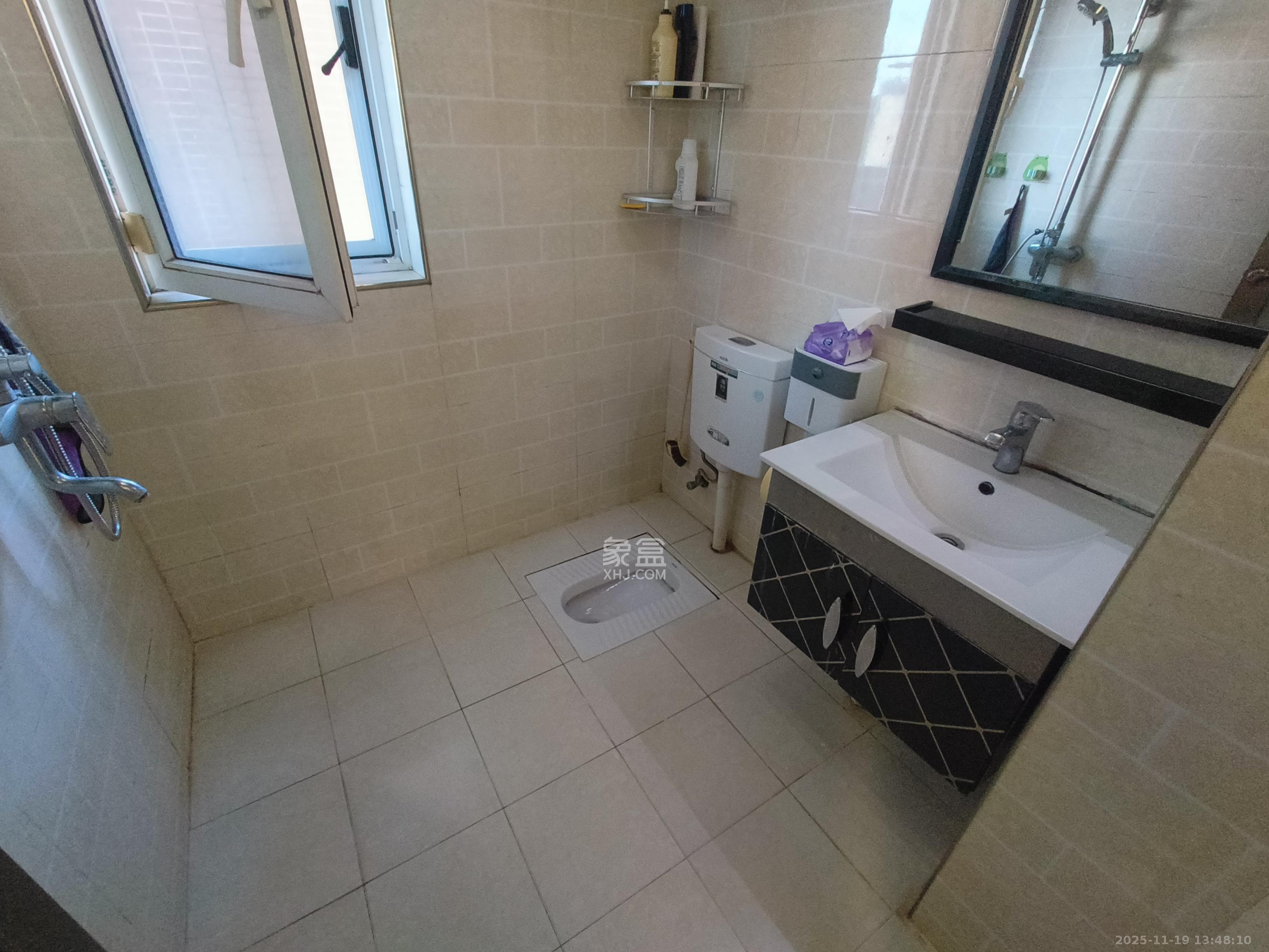 万国城(当代满庭春MOMA)二期 2室2厅1卫 2000.0元/月 万国城(当代满庭春MOMA)二期 2室2厅1卫 2000.0元/月室内图