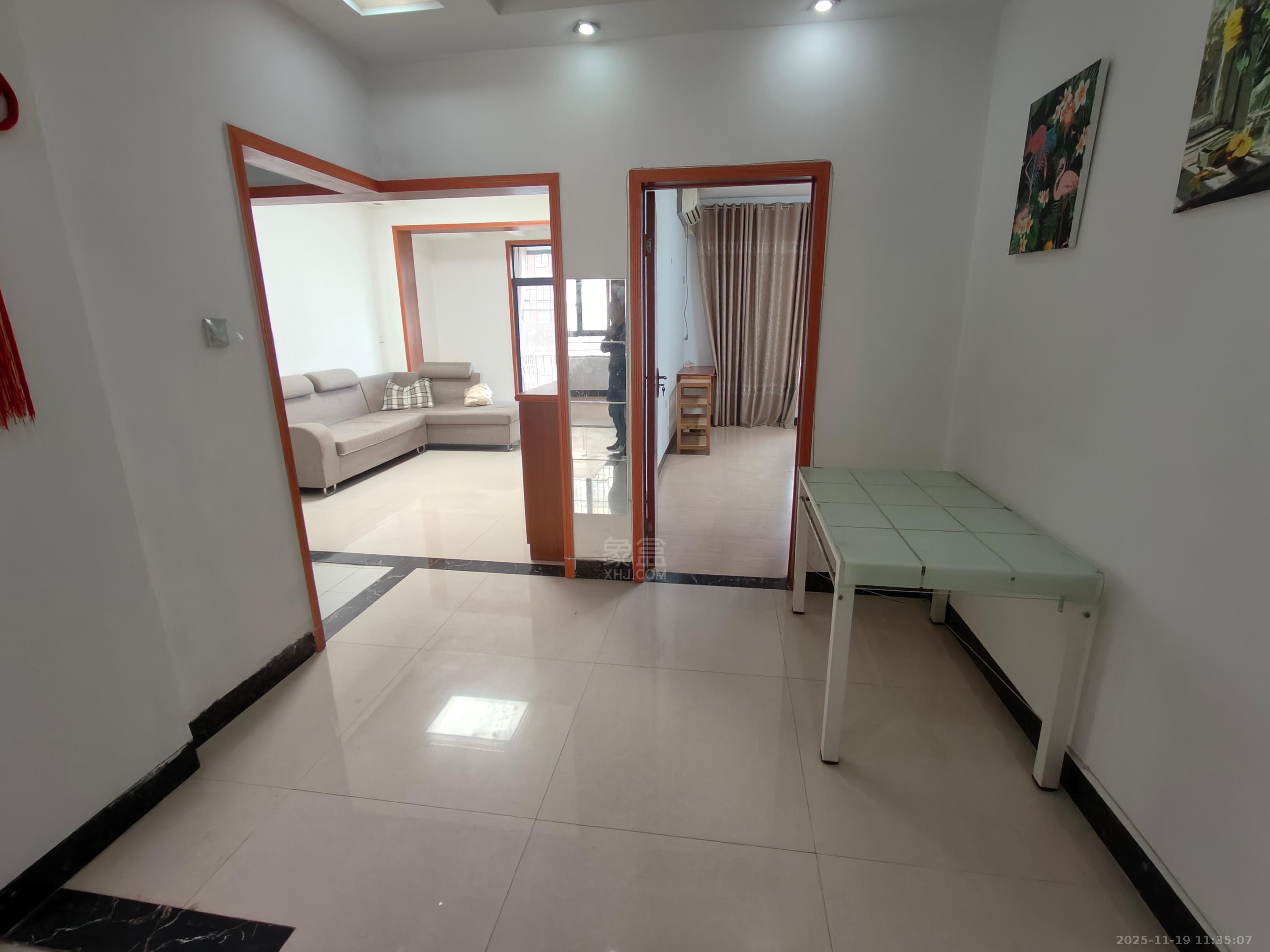 尚格名城香榭丽舍 2室2厅1卫 1500.0元/月 尚格名城香榭丽舍 2室2厅1卫 1500.0元/月室内图