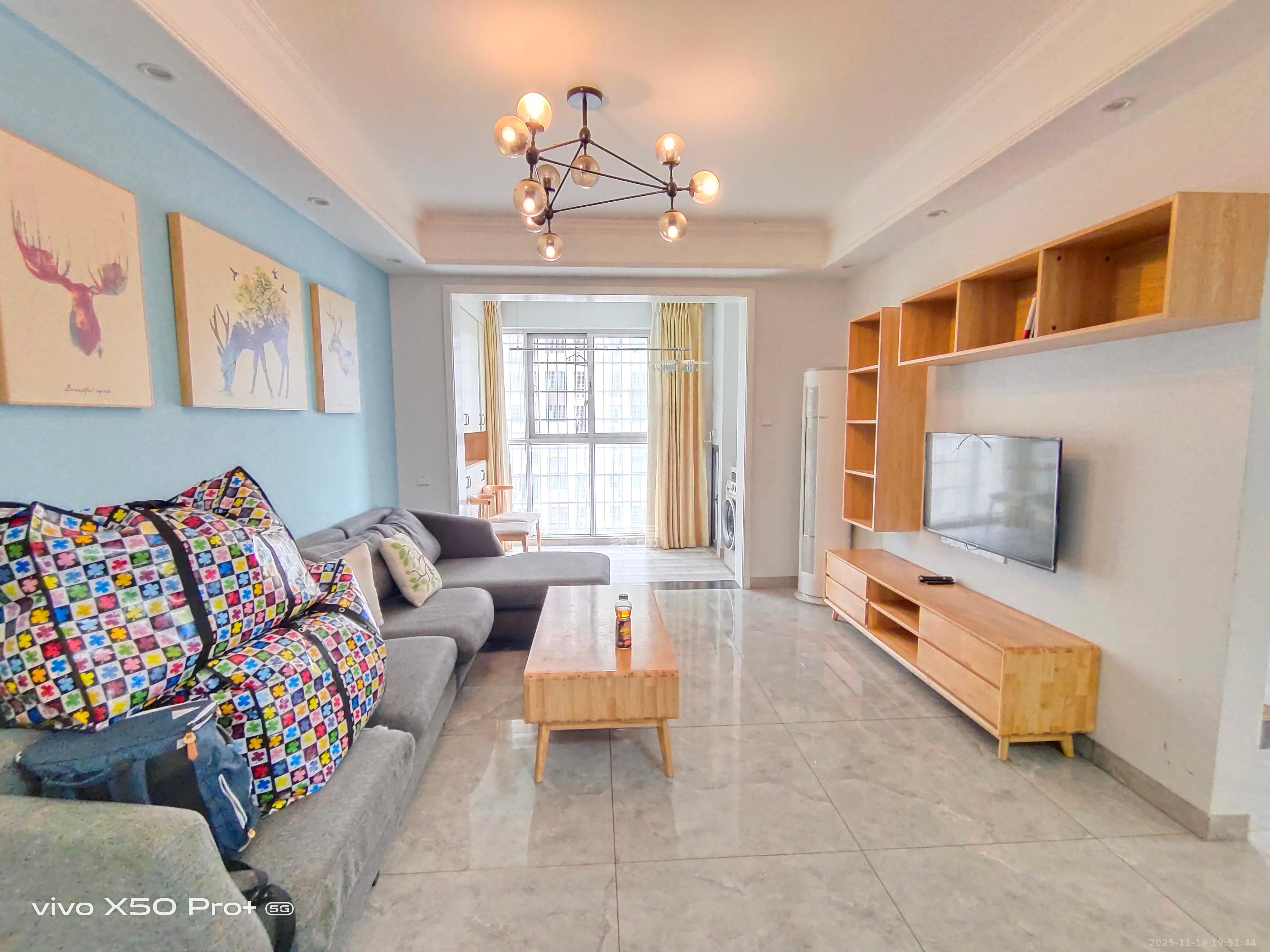 嘉顺苑  2室1厅1卫    1900.0元/月室内图1