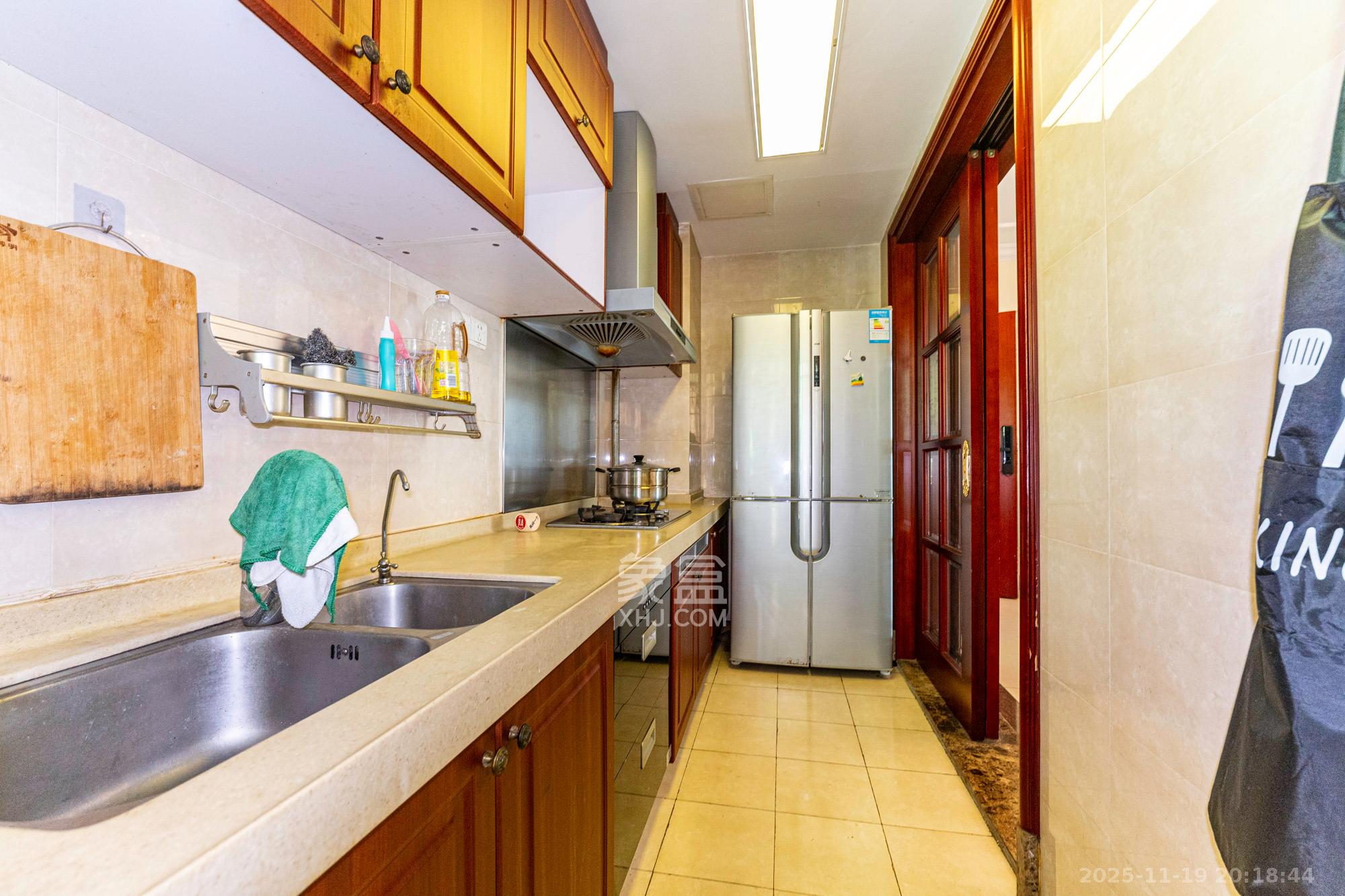 恒大雅苑  2室1厅1卫    76.0万厨房