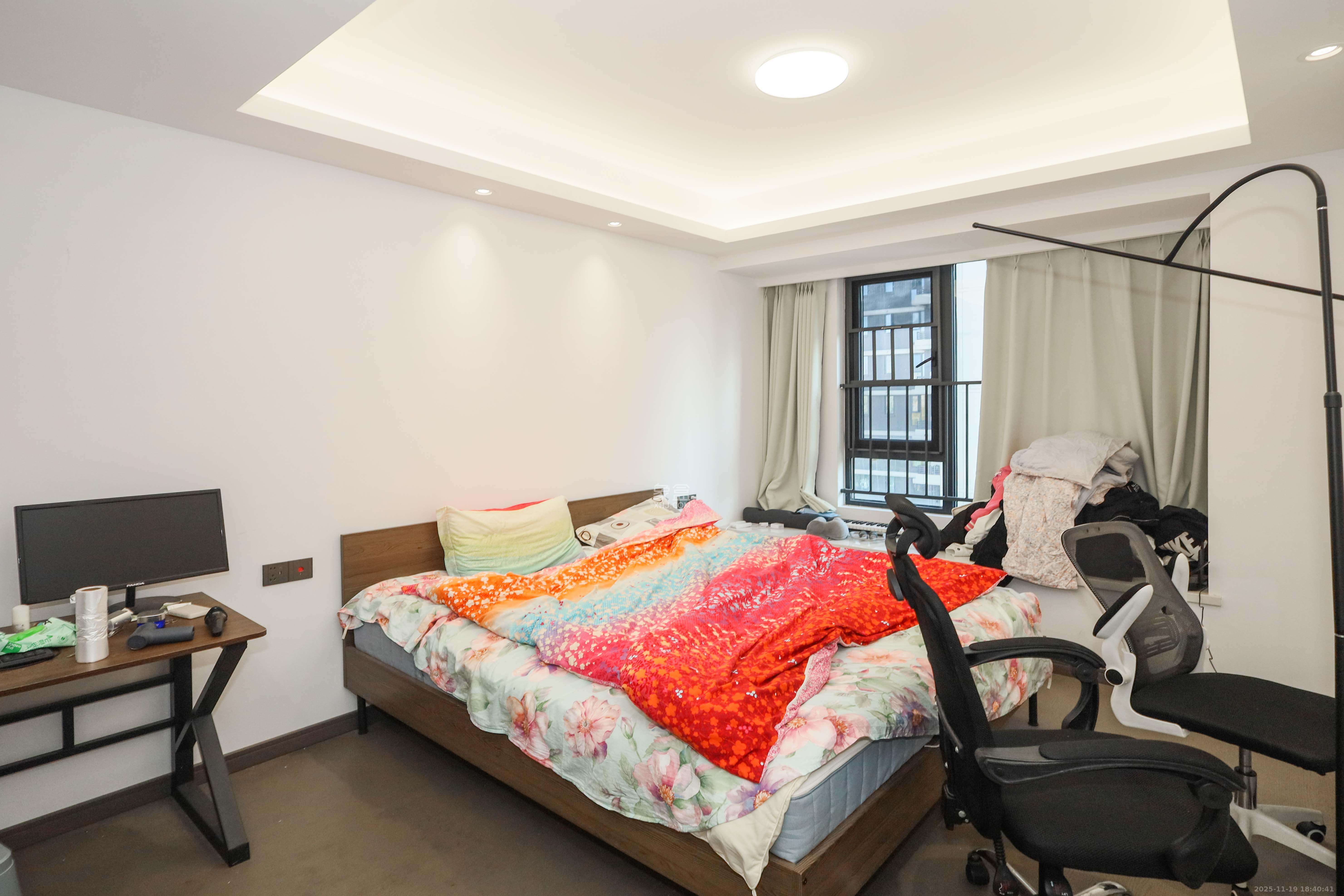 旭辉铂宸府 3室2厅2卫 95.0万 旭辉铂宸府 3室2厅2卫 95.0万卧室