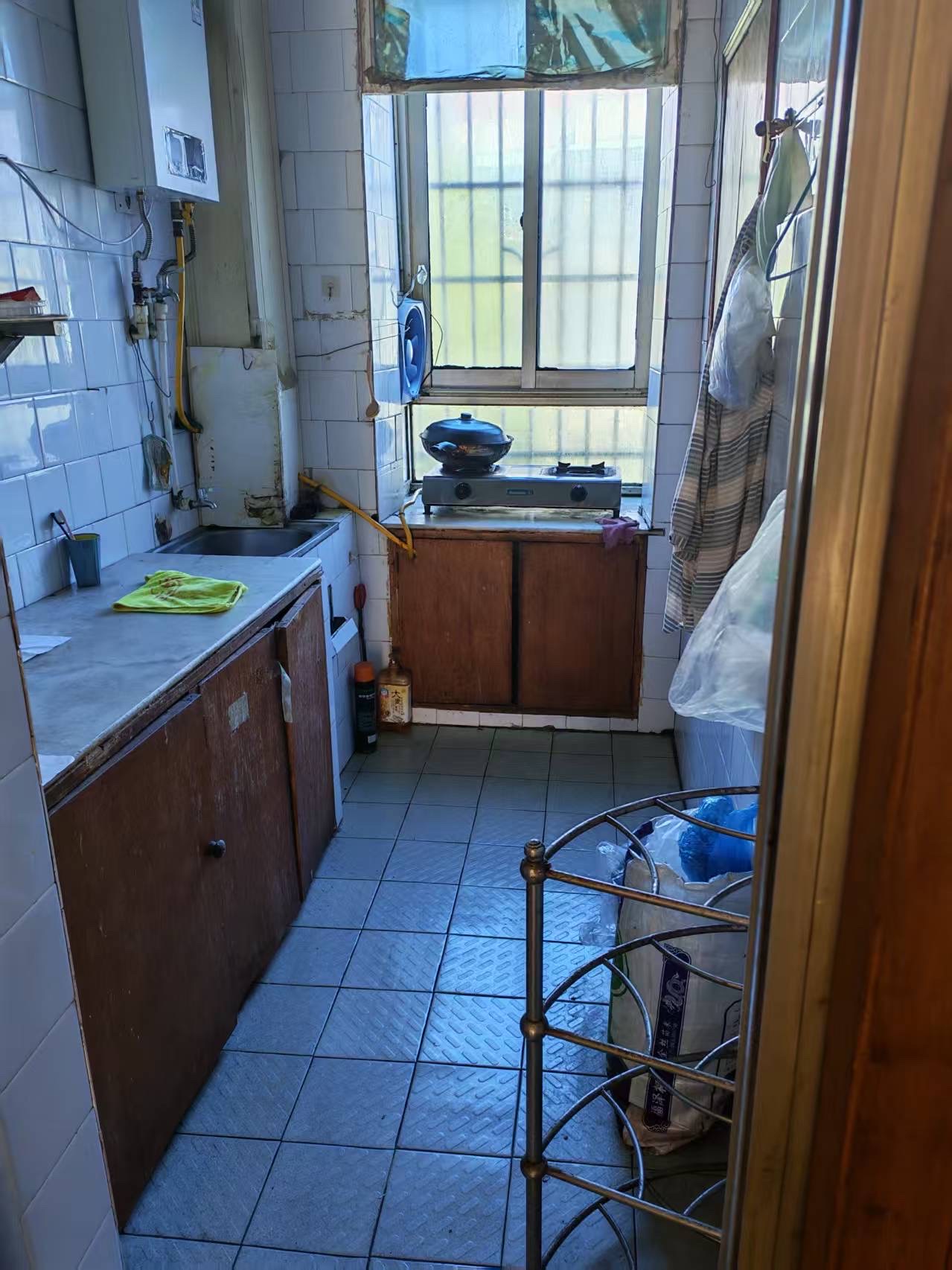 制药厂宿舍  2室2厅1卫    1100.0元/月户型图