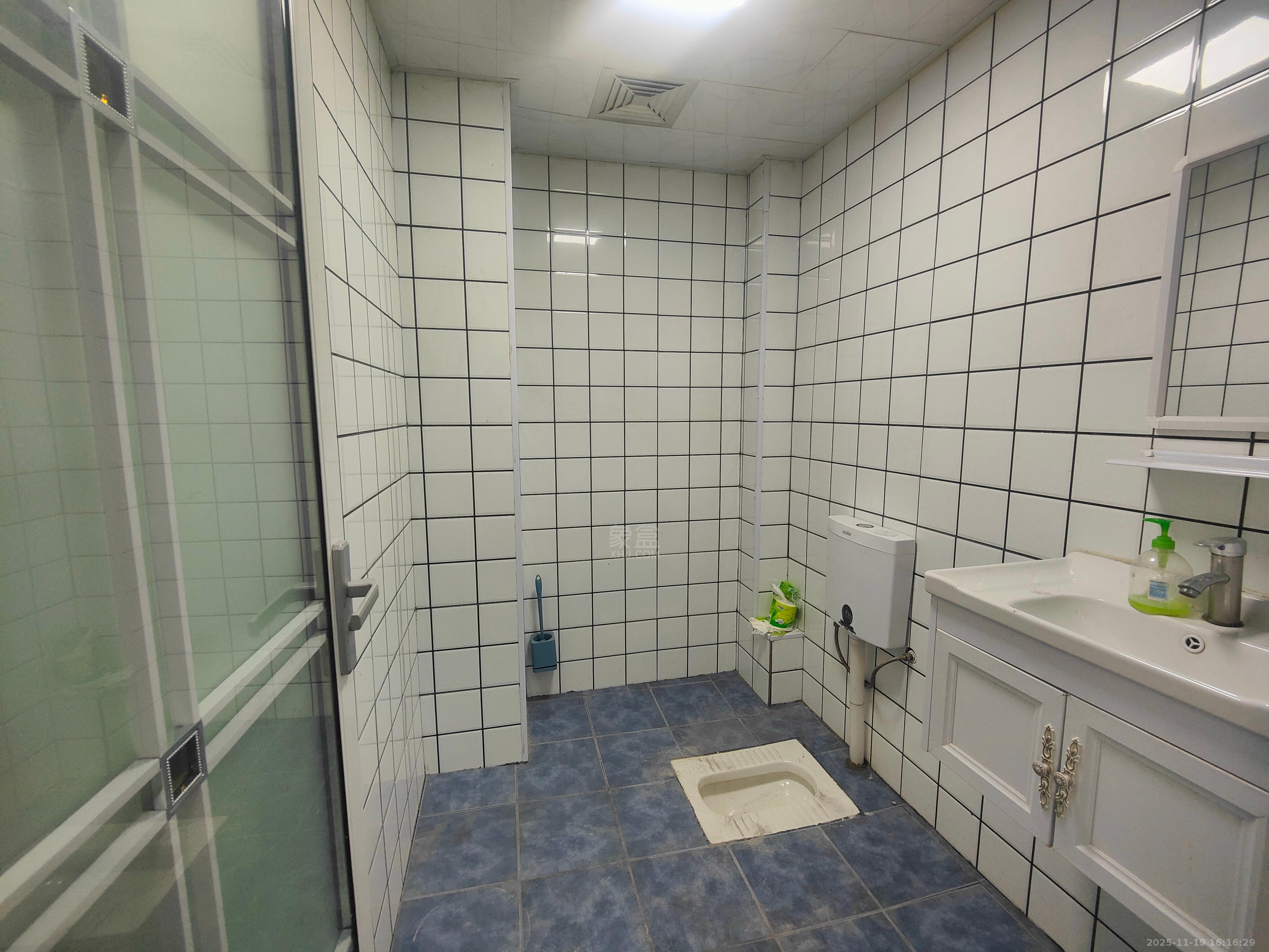 铭逸酒店 2室2厅2卫 3000.0元/月 铭逸酒店 2室2厅2卫 3000.0元/月室内图