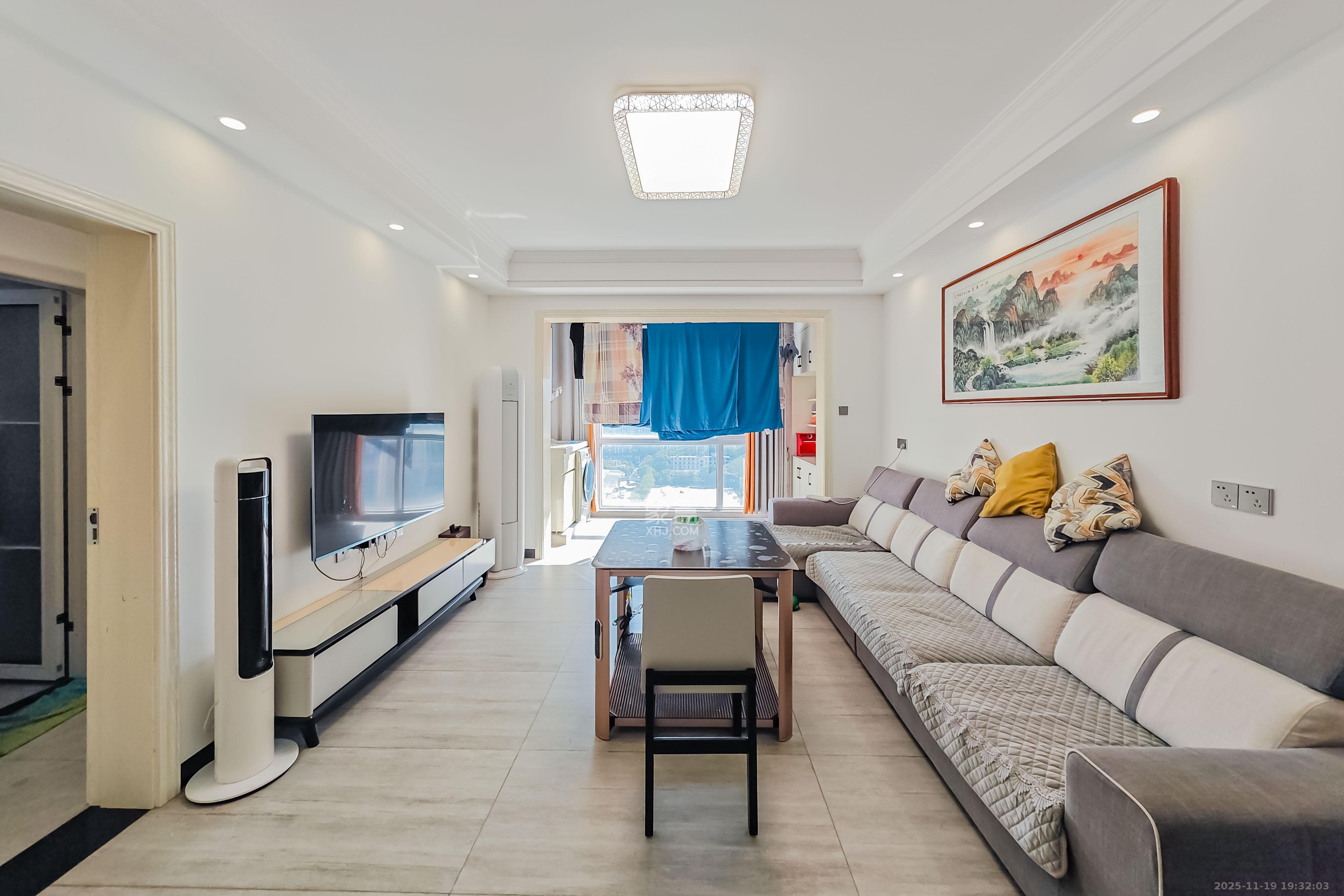 环亚高铁芯城  3室2厅2卫    120.0万室内图1