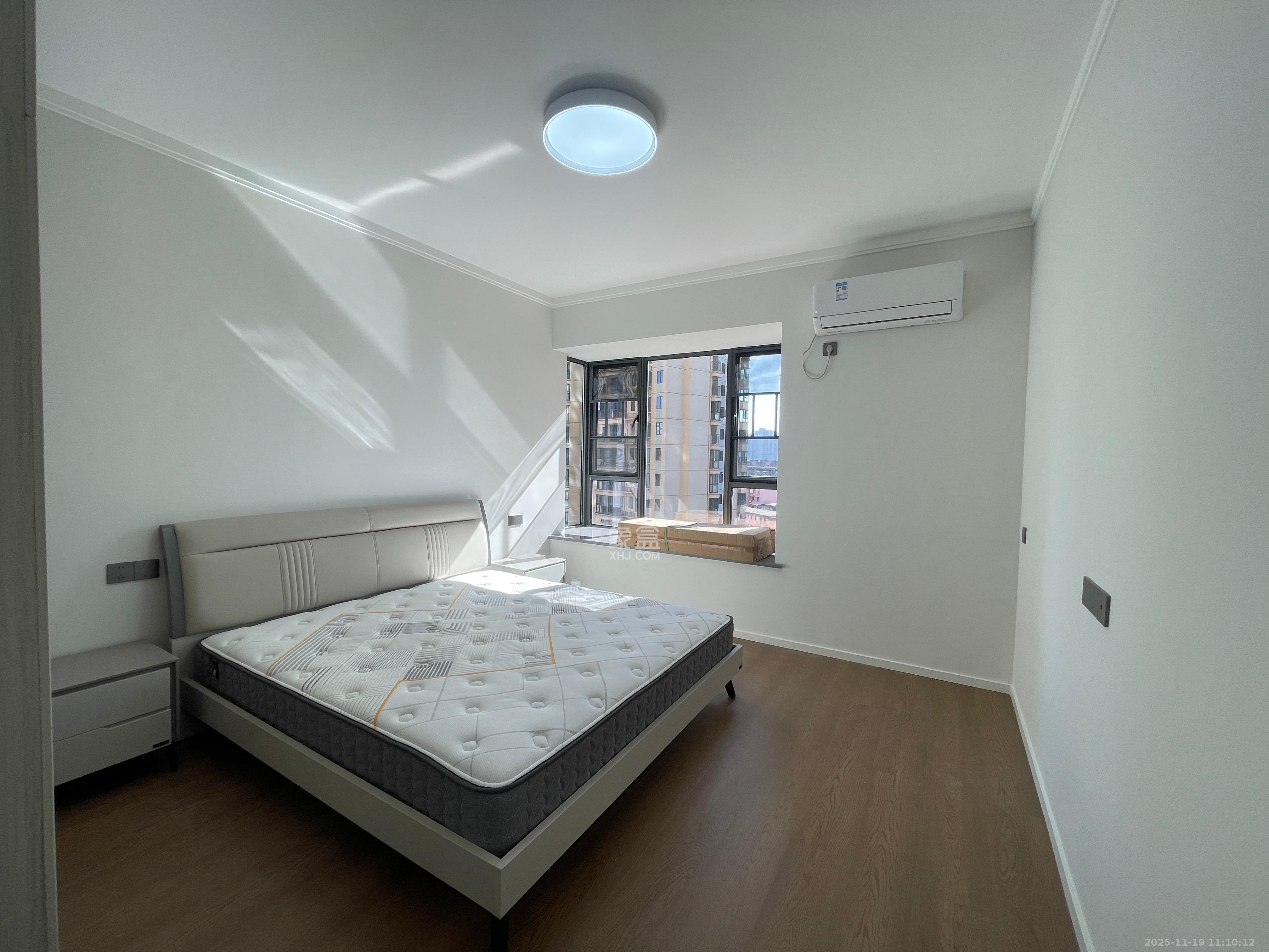 岭福家苑(天心佳苑) 3室2厅2卫 3400.0元/月 岭福家苑(天心佳苑) 3室2厅2卫 3400.0元/月室内图