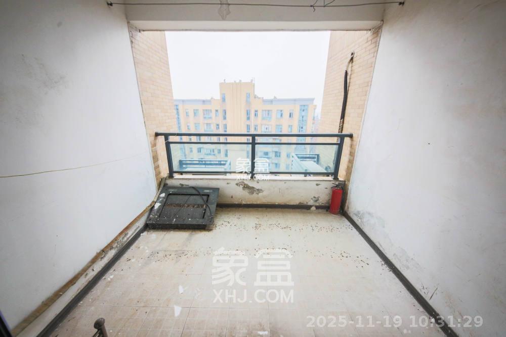 湘府9号  2室1厅1卫    1400.0元/月室内图