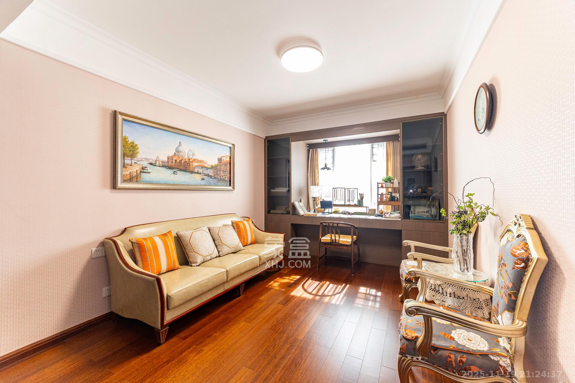 运达锦绣广场 6室2厅4卫 369.88万 运达锦绣广场 6室2厅4卫 369.88万卧室