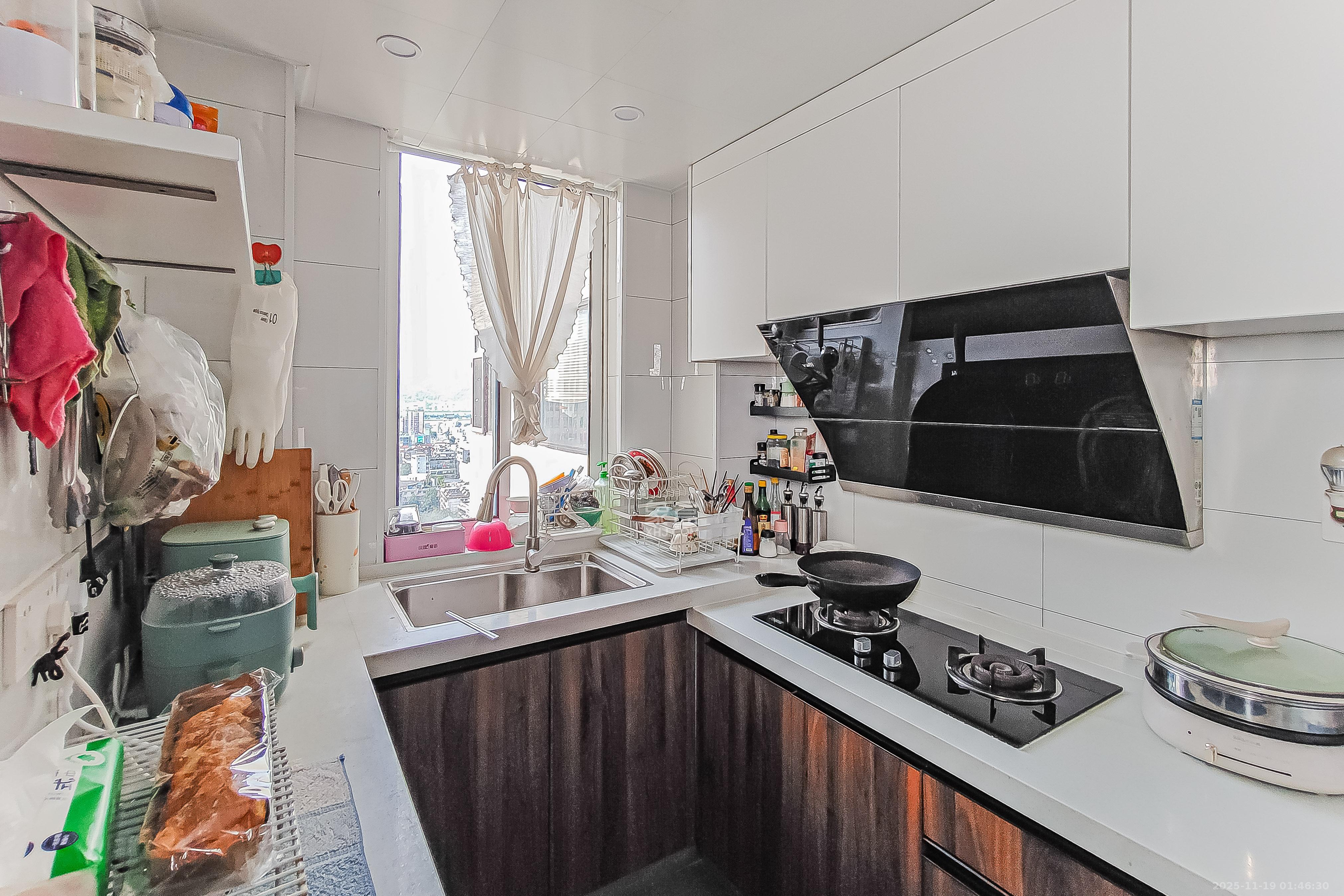 省财政厅宿舍  3室1厅2卫    108.0万厨房