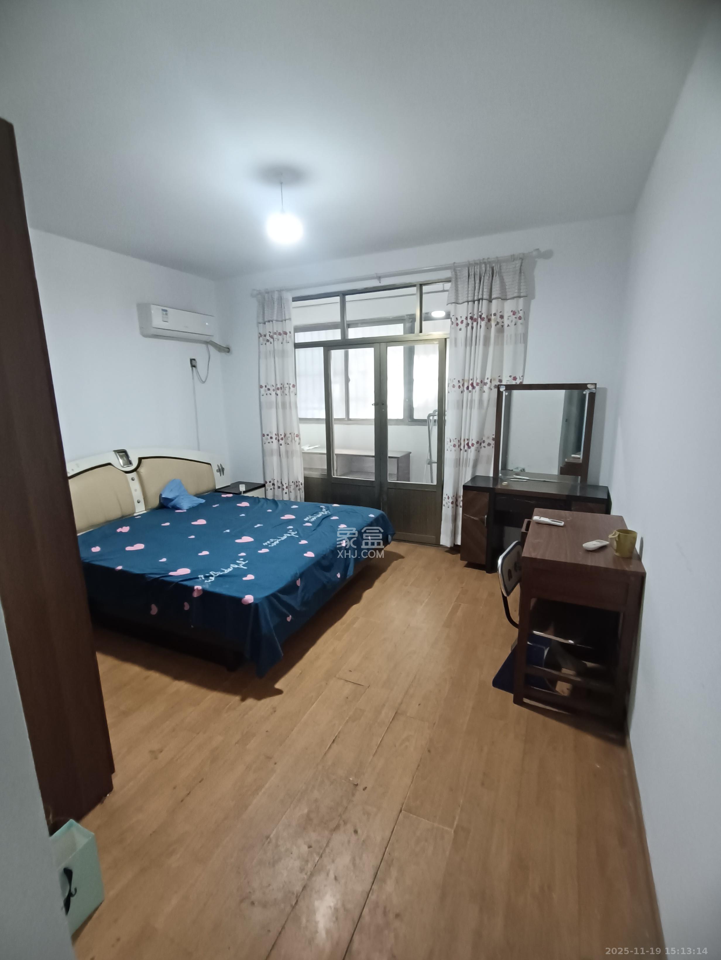 馨宇锦园(凯杨馨宇) 3室2厅2卫 2000.0元/月 馨宇锦园(凯杨馨宇) 3室2厅2卫 2000.0元/月室内图