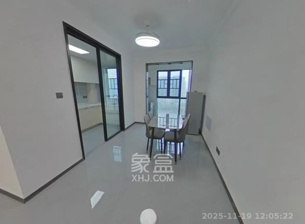 洋湖明园二期  3室2厅1卫    2100.0元/月