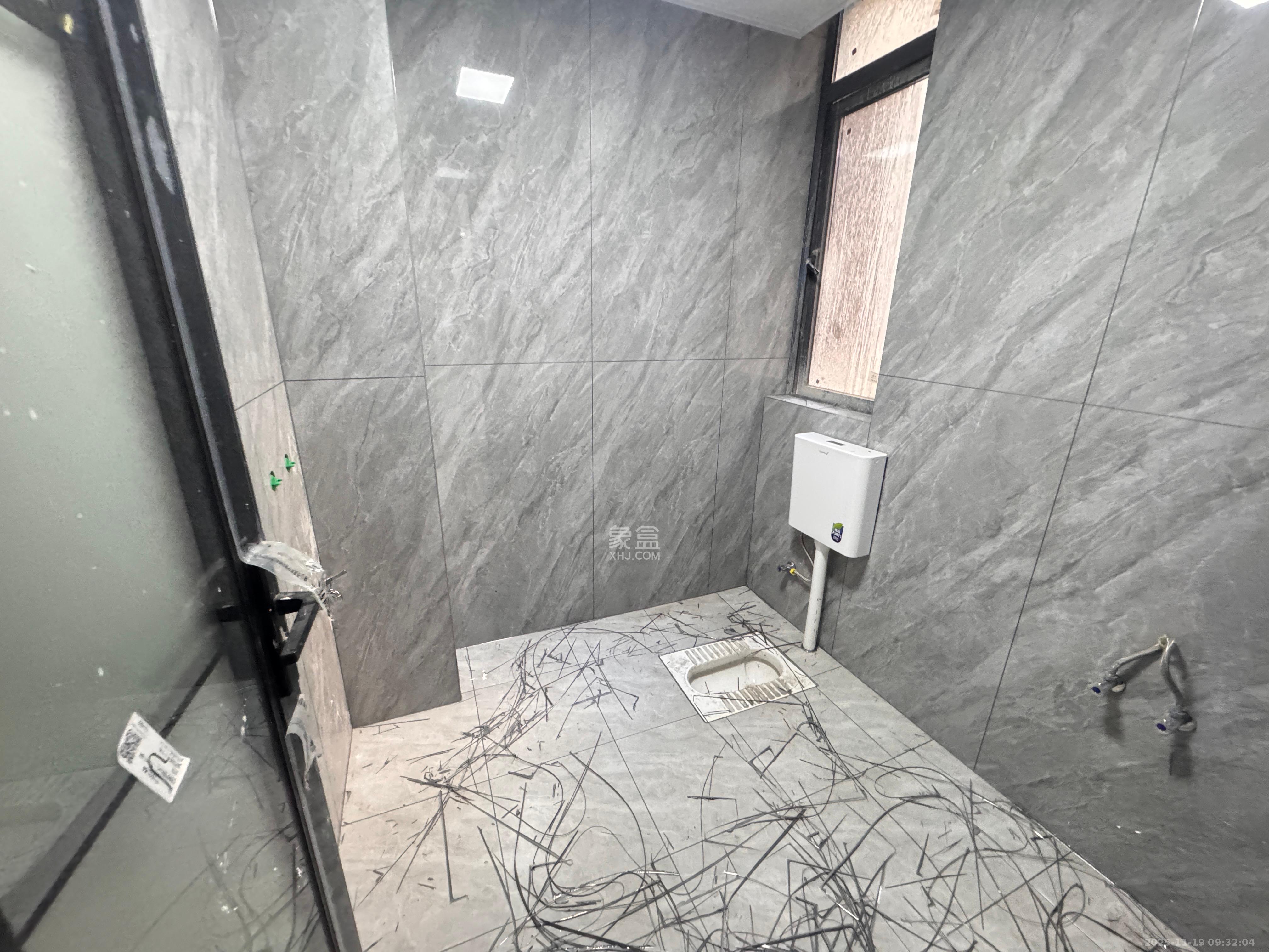 先锋新宇  2室1厅1卫    2200.0元/月室内图