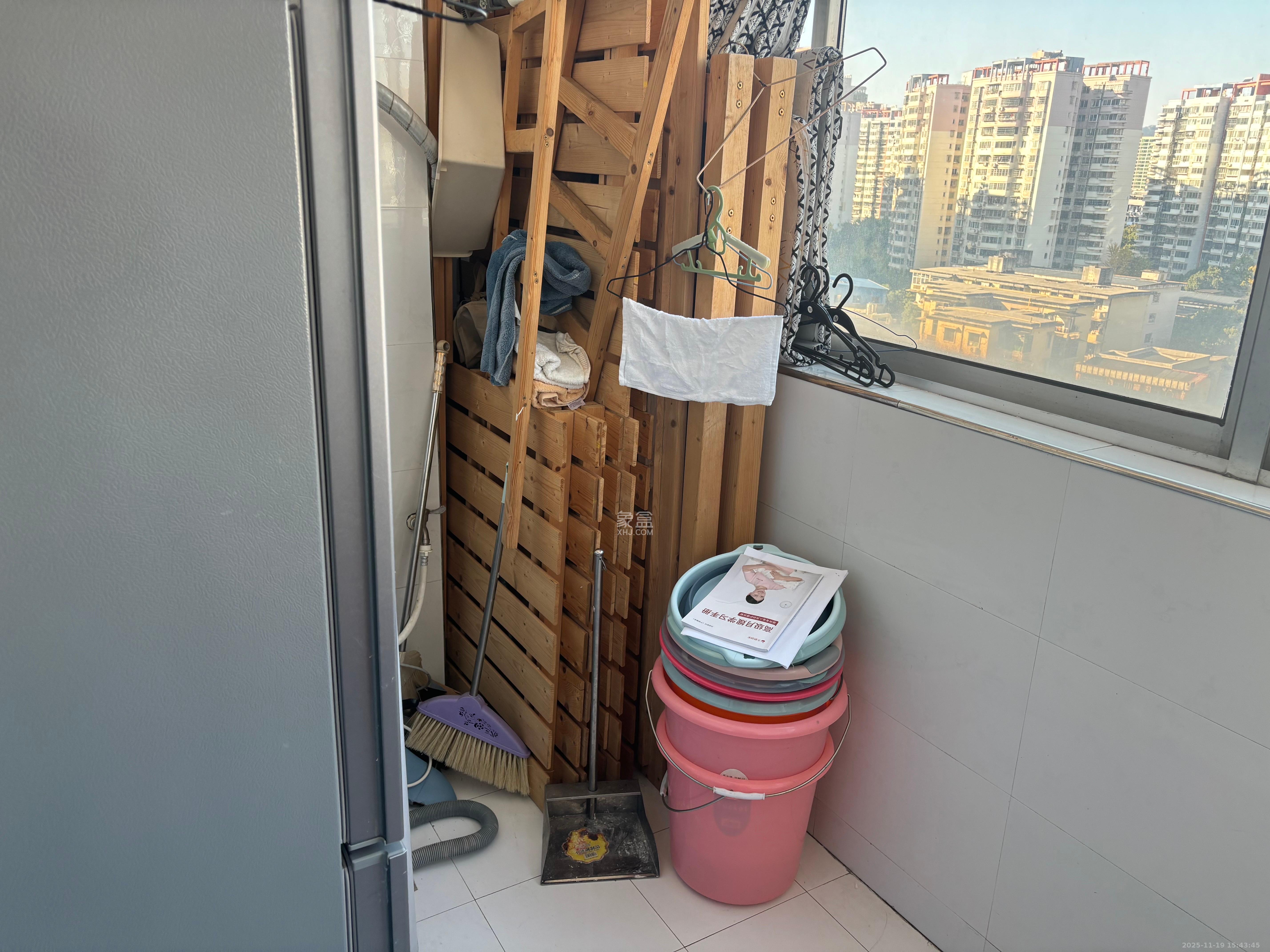 观湖公寓 1室1厅1卫 1400.0元/月 观湖公寓 1室1厅1卫 1400.0元/月室内图