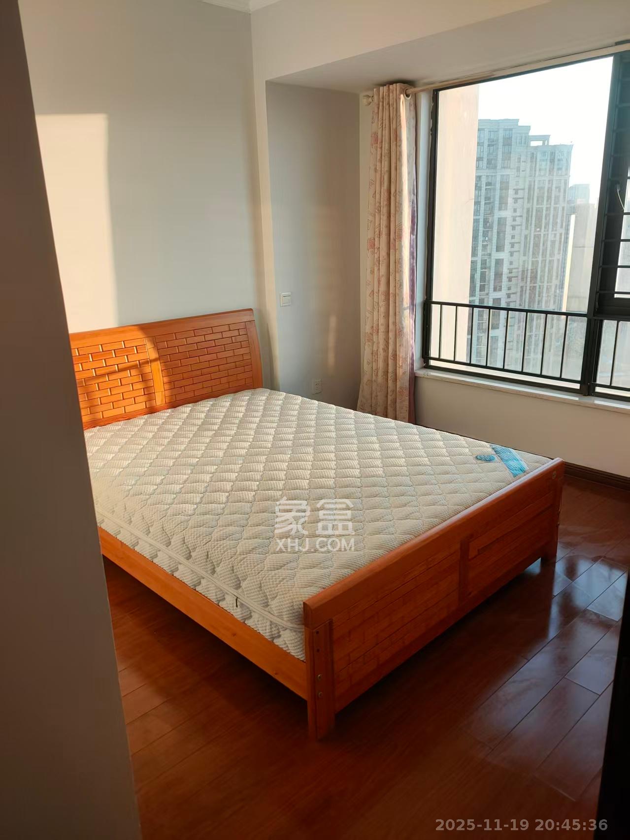 万科金域华府三四期 3室2厅1卫 2400.0元/月 万科金域华府三四期 3室2厅1卫 2400.0元/月室内图