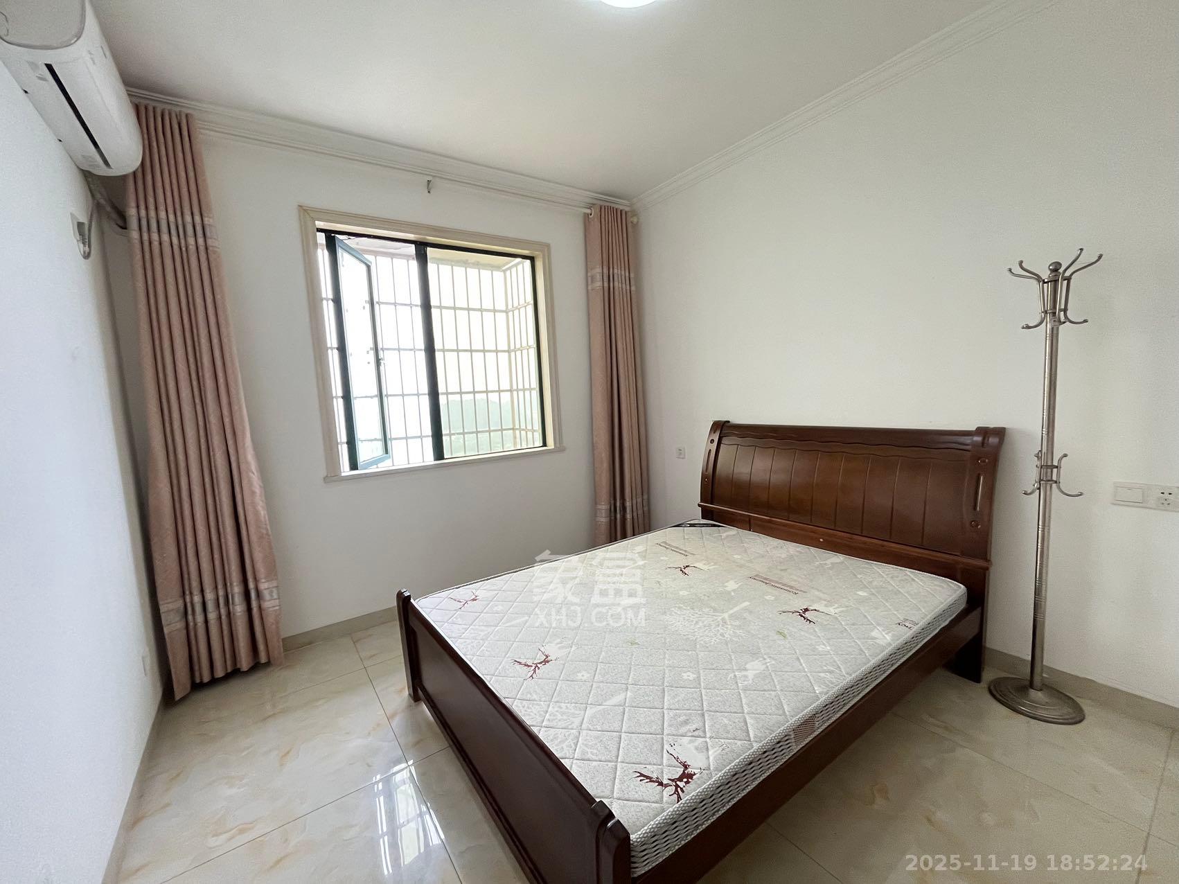 西韵佳苑 2室2厅1卫 2300.0元/月 西韵佳苑 2室2厅1卫 2300.0元/月室内图