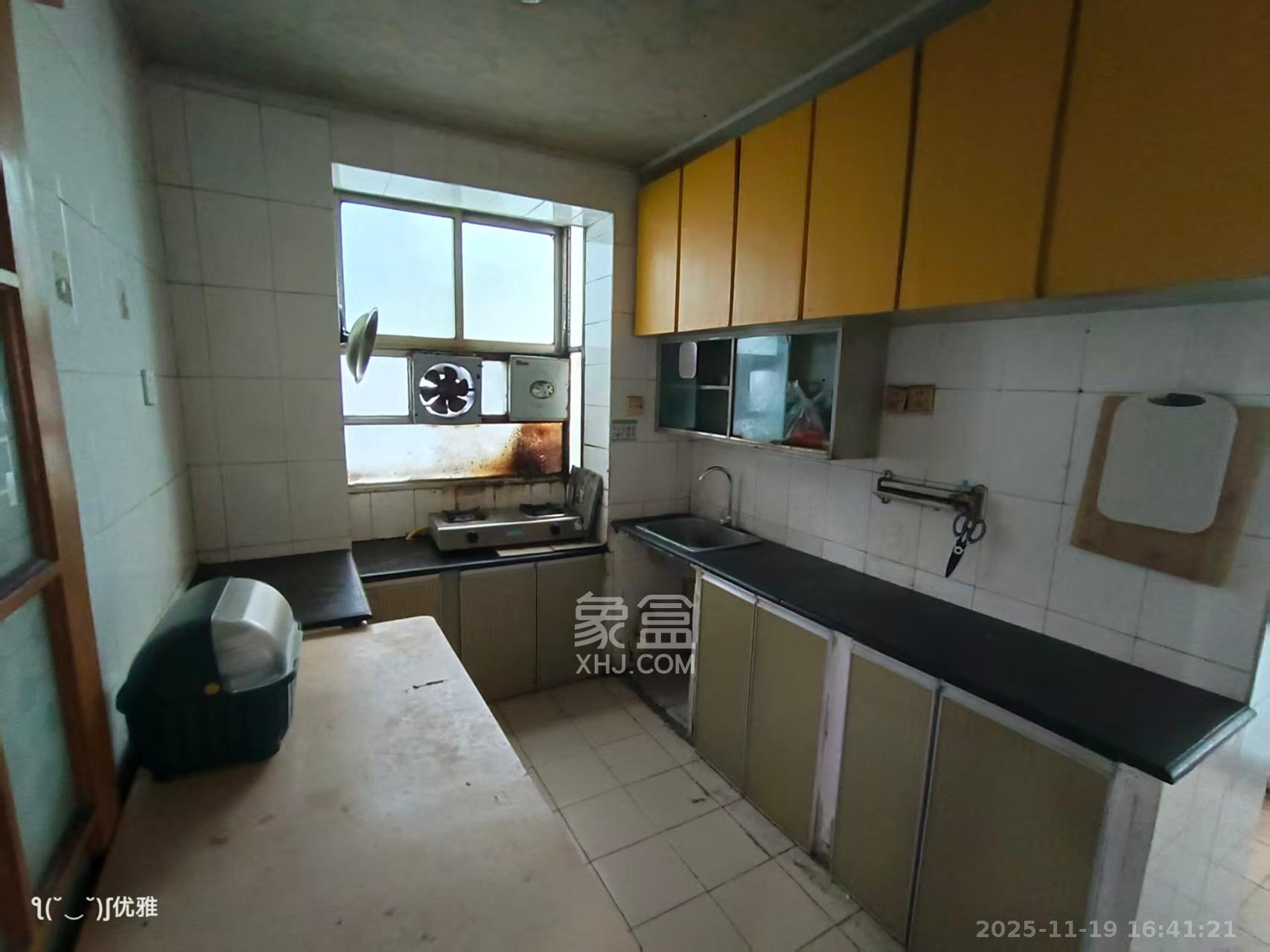 湖南省群众艺术馆宿舍（浏正街55号）  3室1厅1卫    1600.0元/月室内图