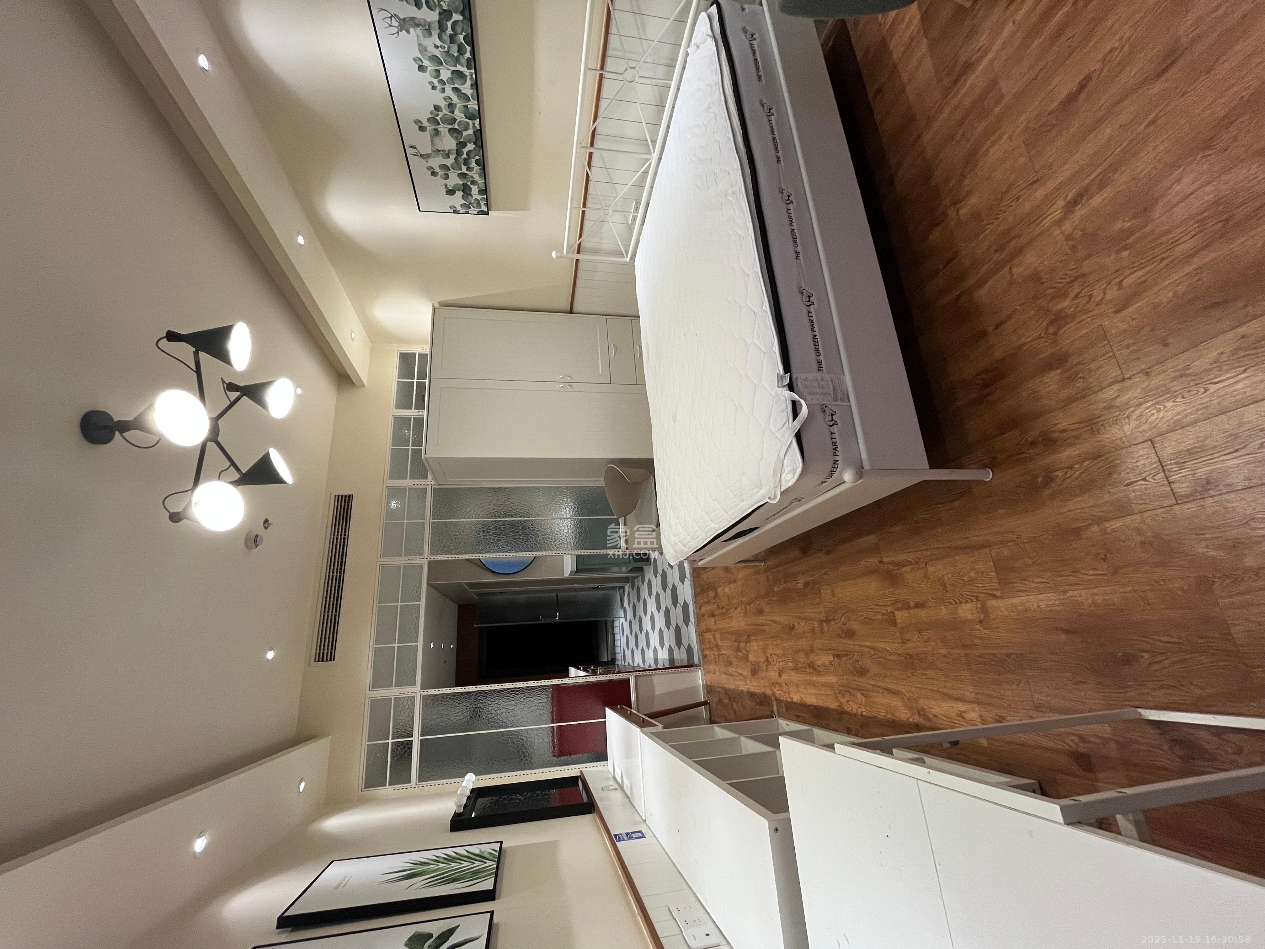 宇成朝阳广场  1室0厅0卫    2100.0元/月