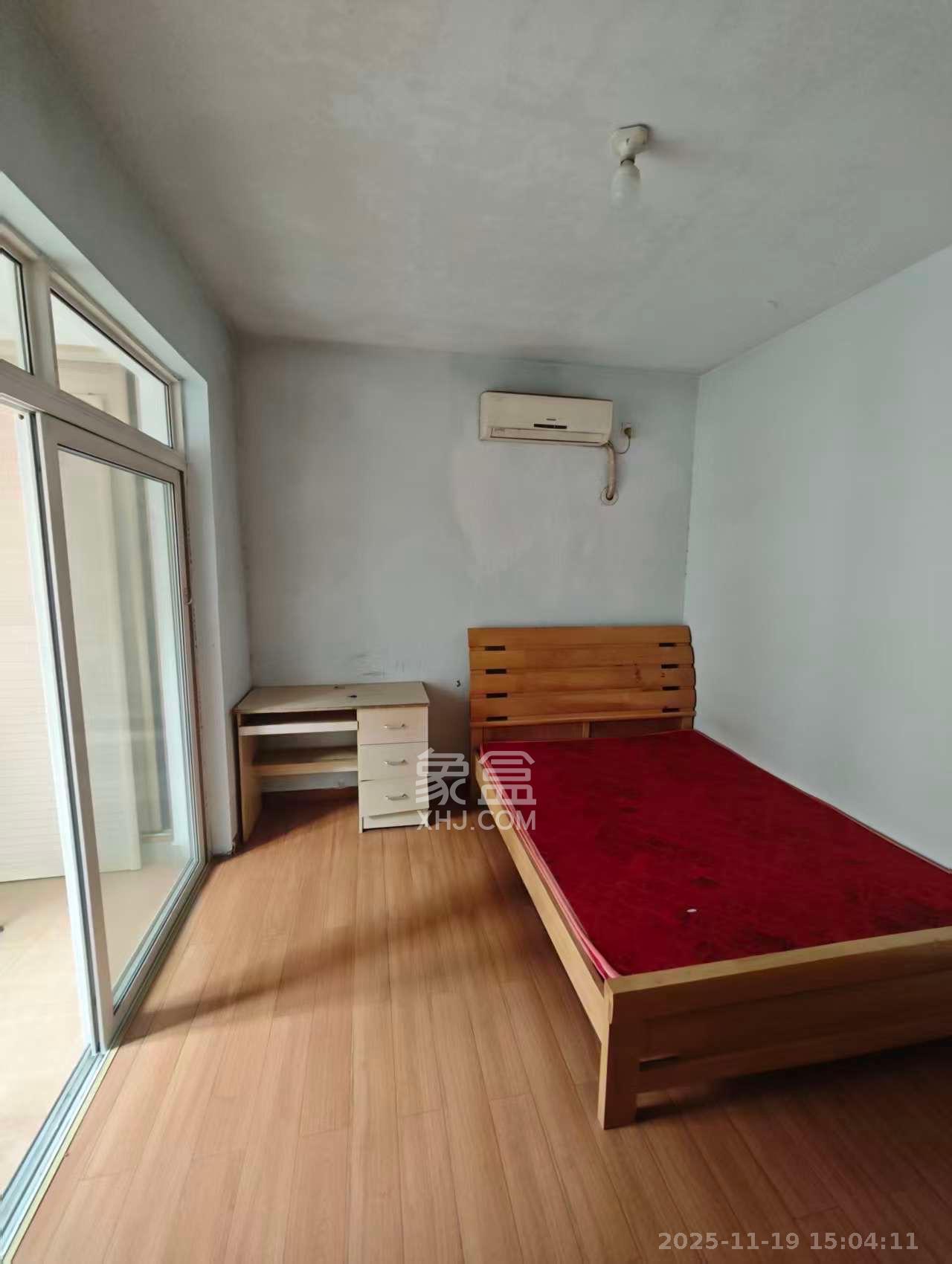 江临天下 1室1厅1卫 2000.0元/月 江临天下 1室1厅1卫 2000.0元/月室内图