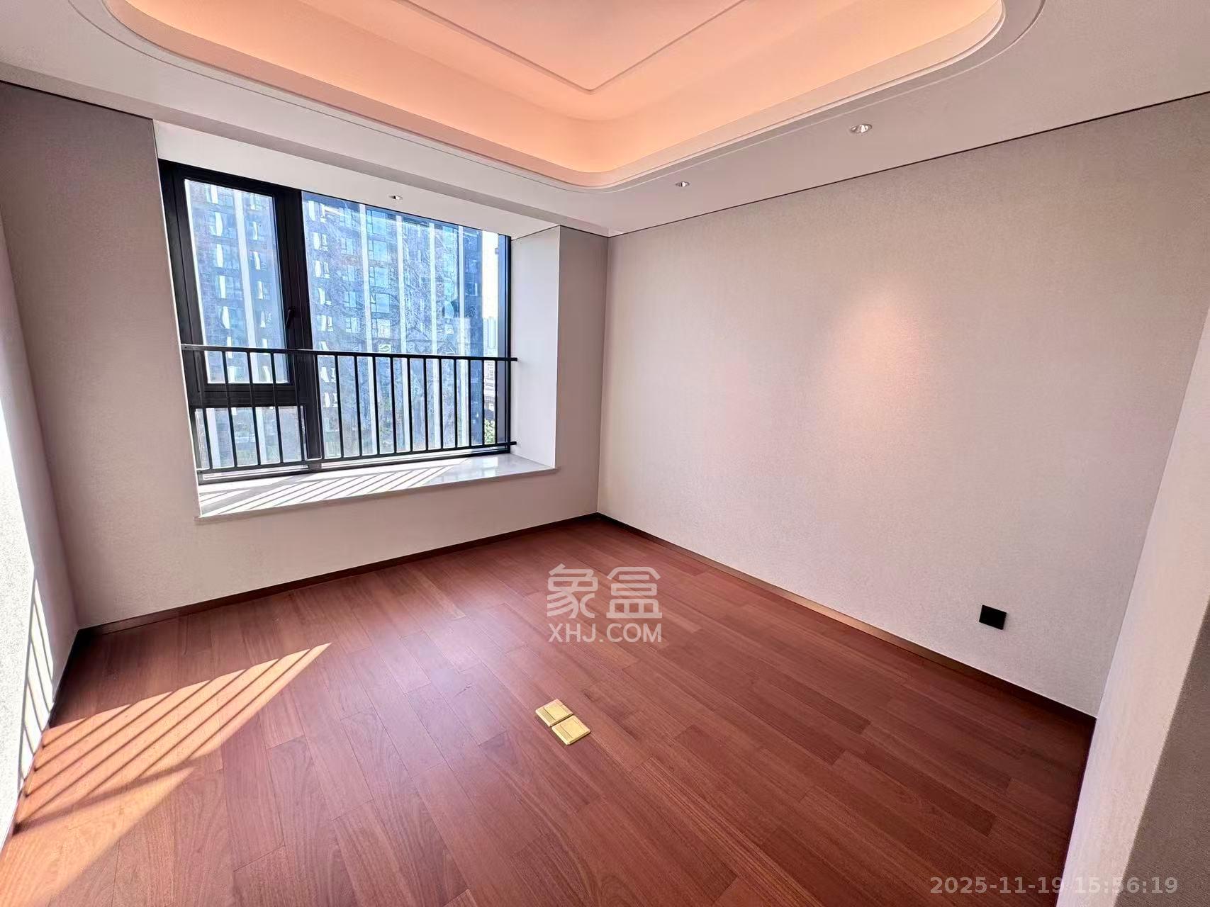 运达滨河广场  5室2厅3卫    17000.0元/月室内图