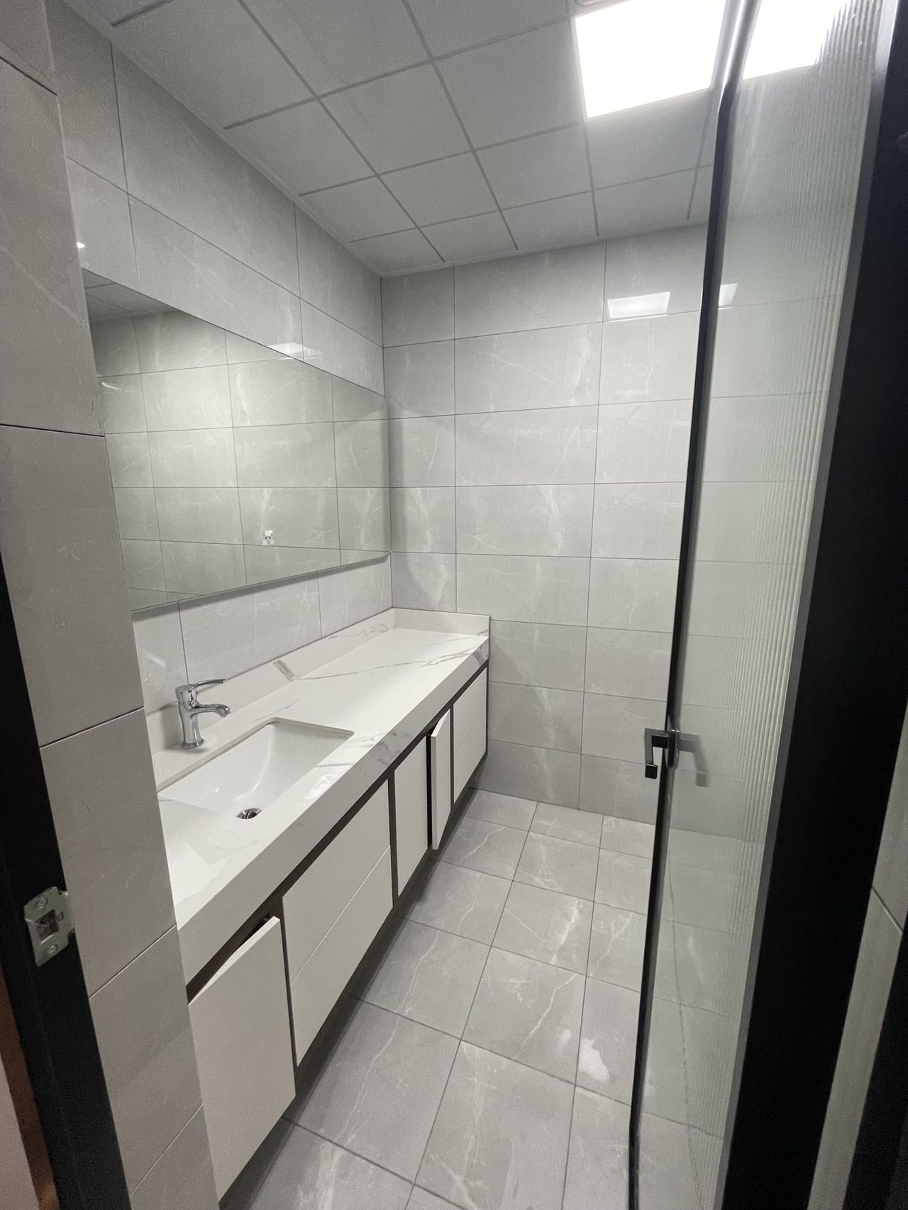 绿地海长流一期  2室2厅2卫    3200.0元/月室内图