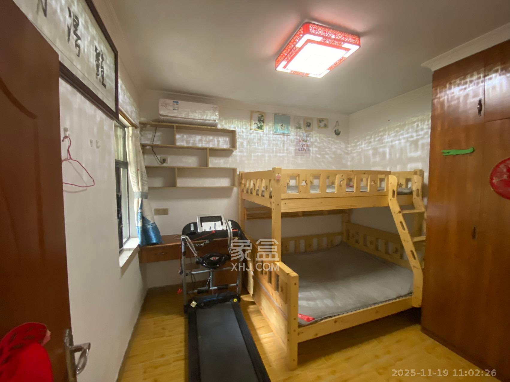 卢浮原著 2室1厅1卫 2000.0元/月 卢浮原著 2室1厅1卫 2000.0元/月室内图