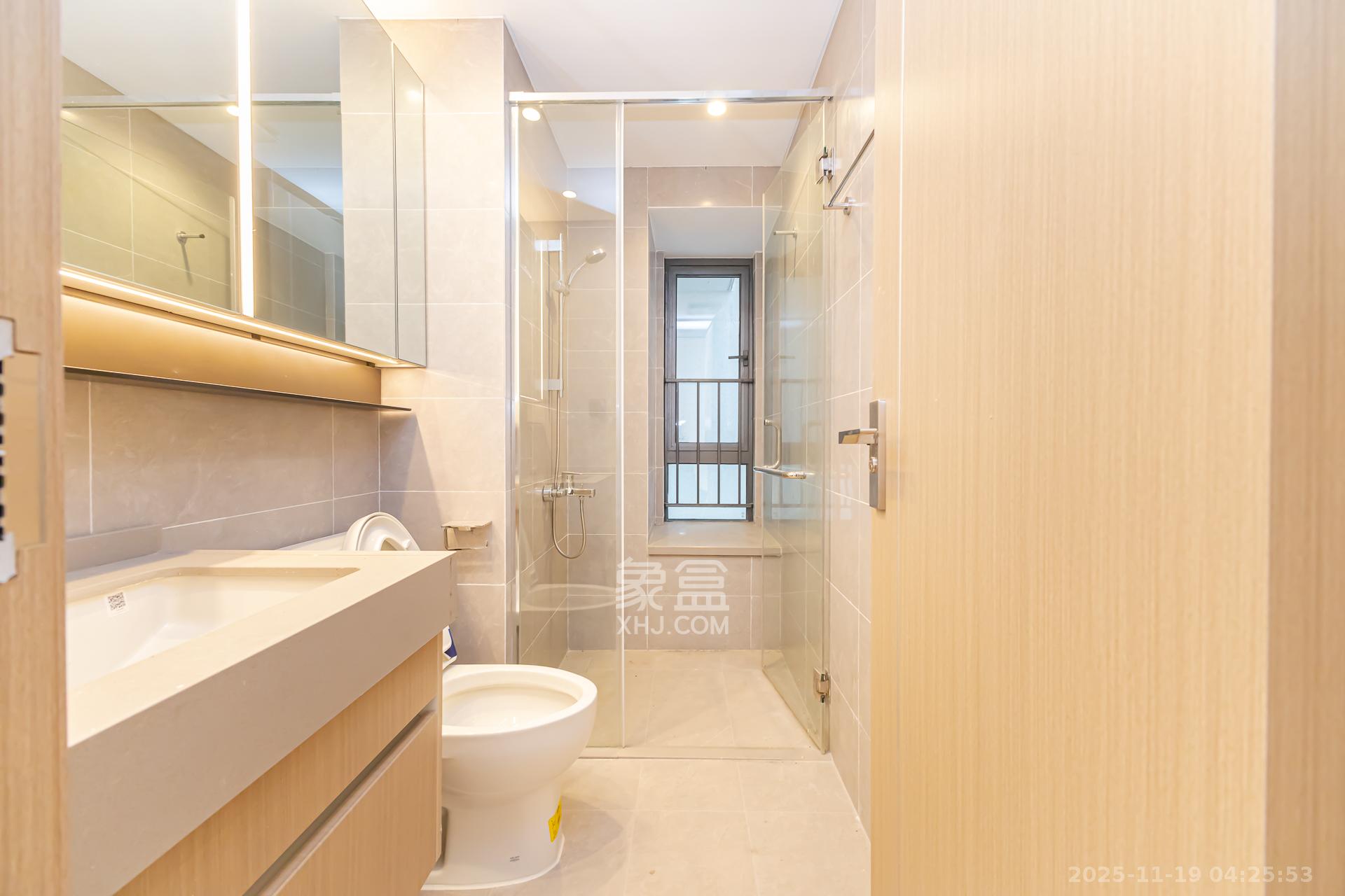 时代倾城汀蓝(时代倾城六期) 3室2厅2卫 138.0万 时代倾城汀蓝(时代倾城六期) 3室2厅2卫 138.0万卫生间