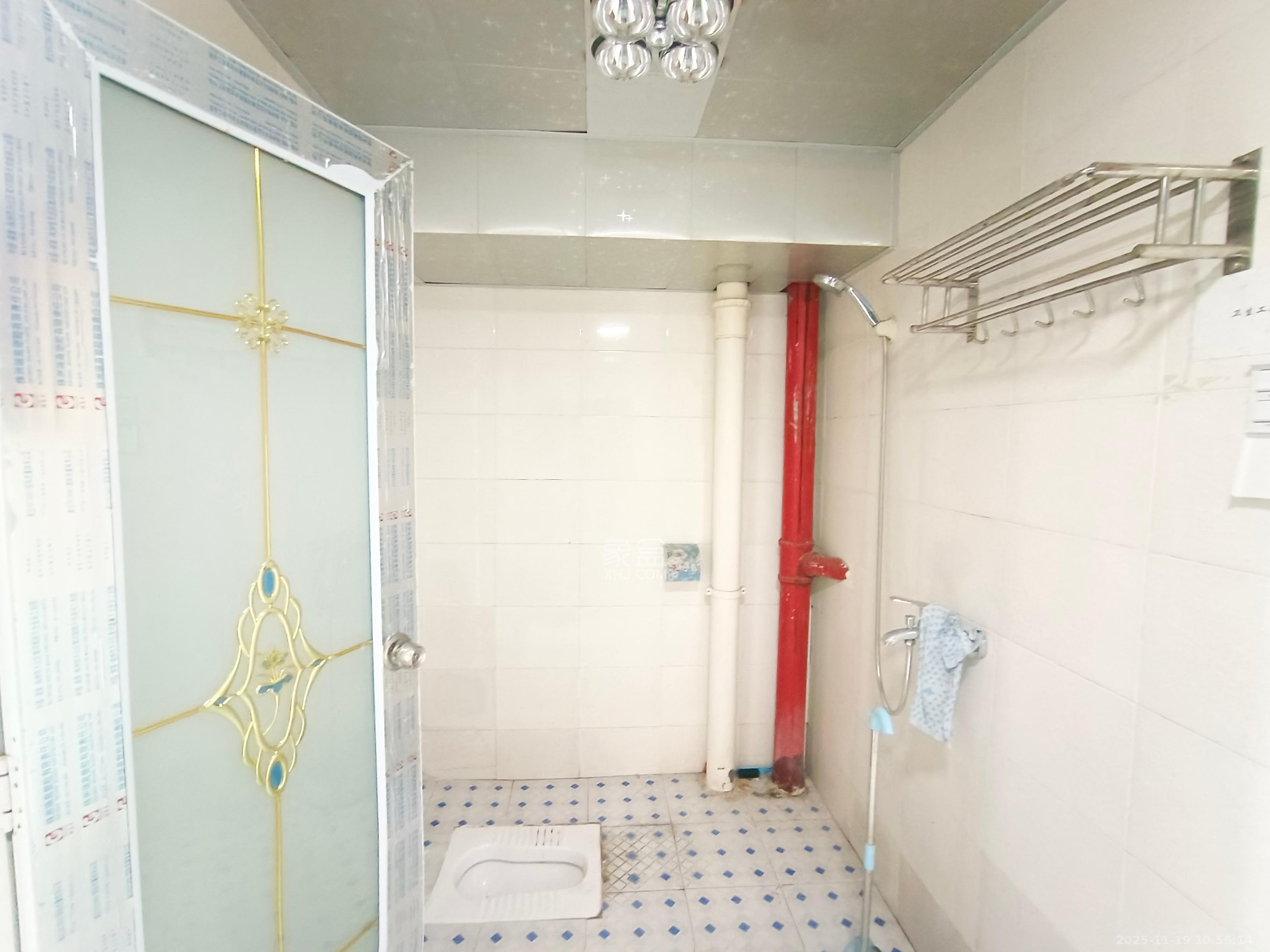 时代天骄  4室2厅2卫    2300.0元/月室内图