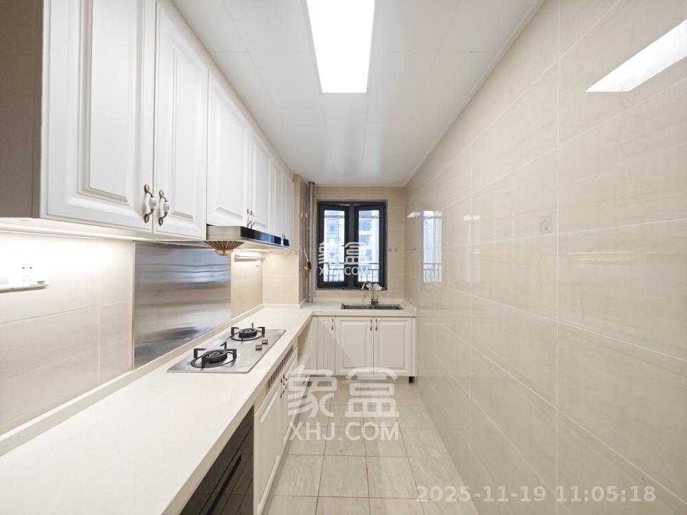 恒大上林苑  3室2厅2卫    2800.0元/月室内图