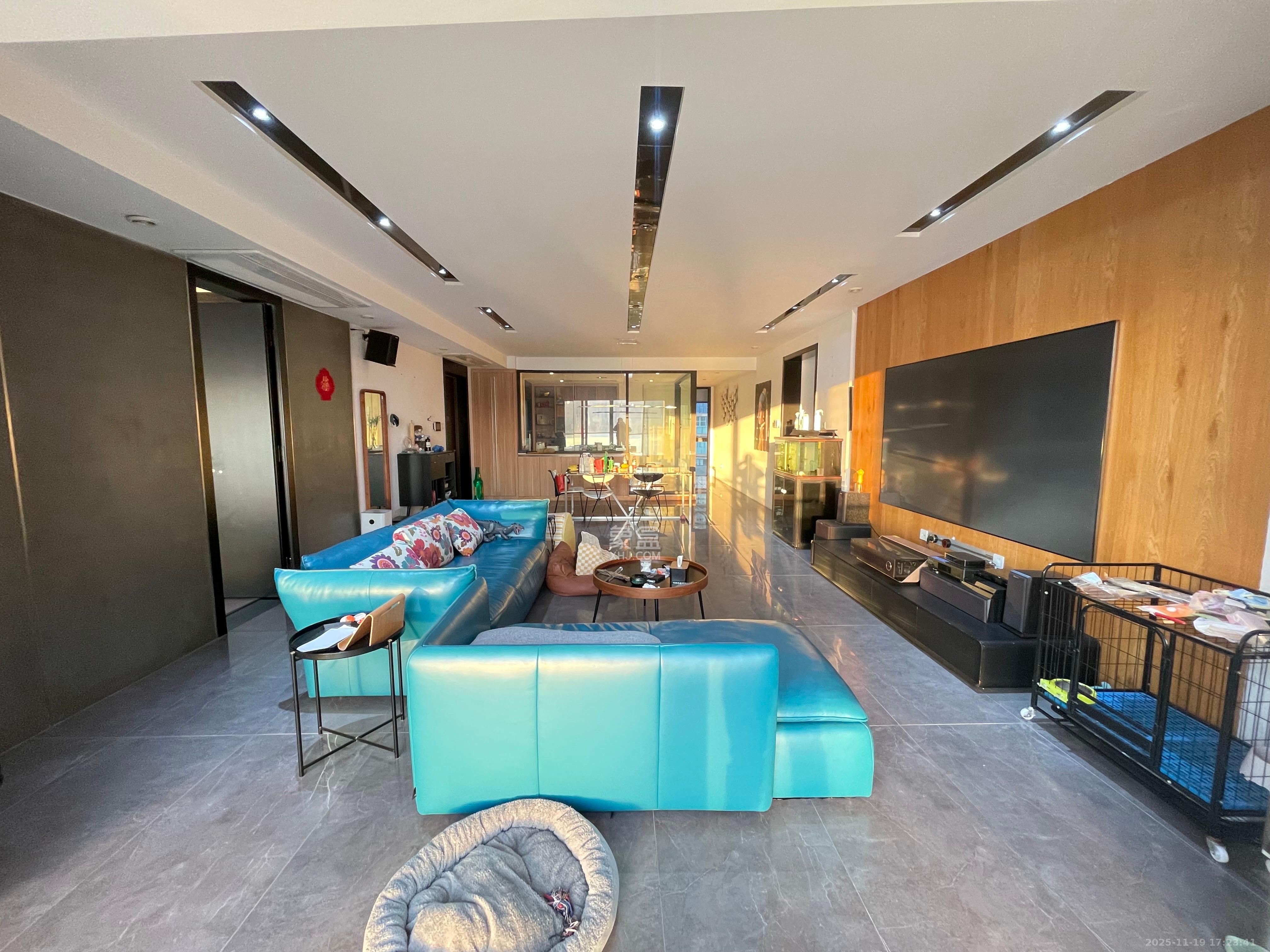 北辰定江洋  5室2厅2卫    20000.0元/月