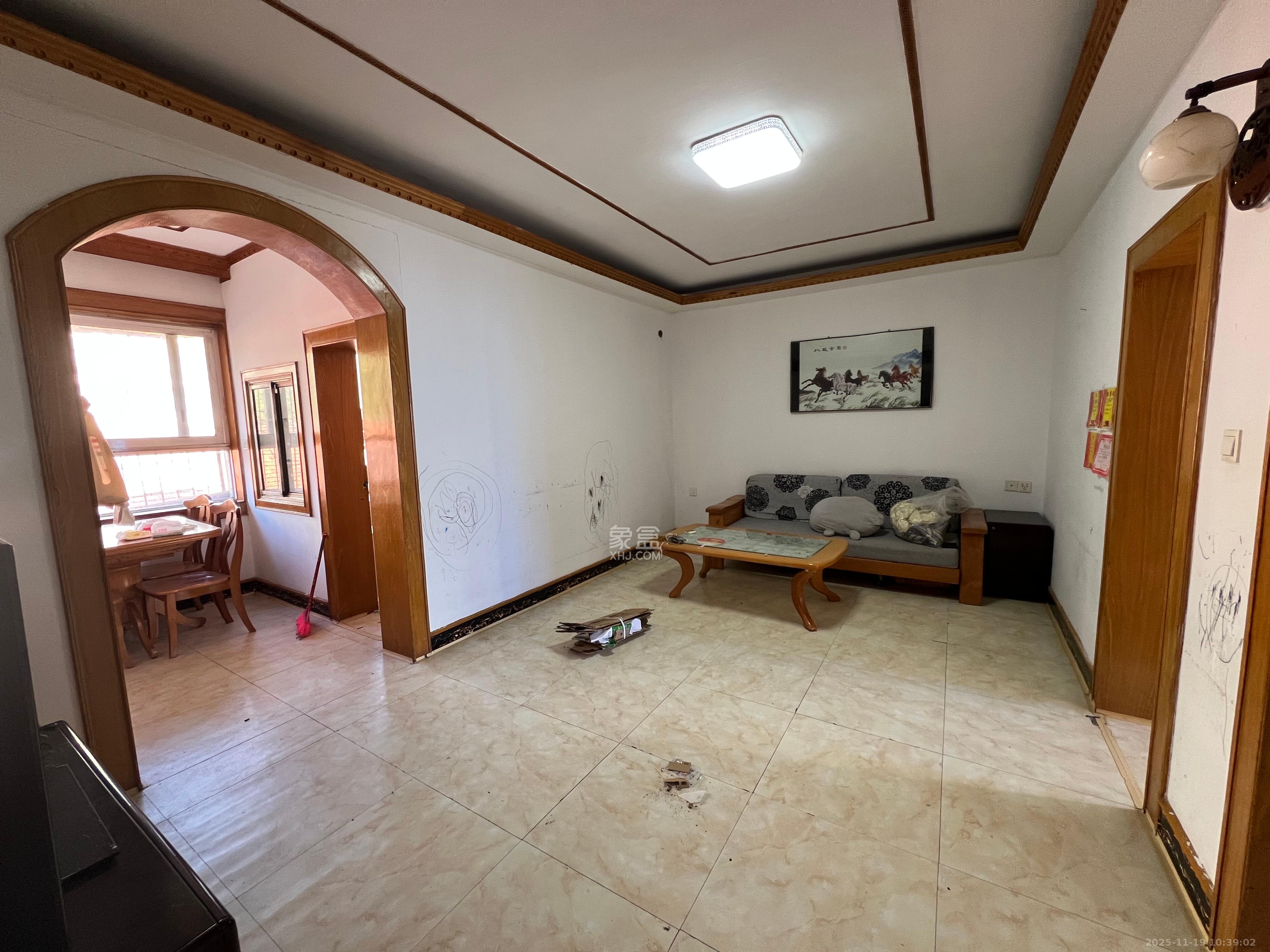 东瓜山一村送变电小区  2室2厅1卫    1300.0元/月室内图