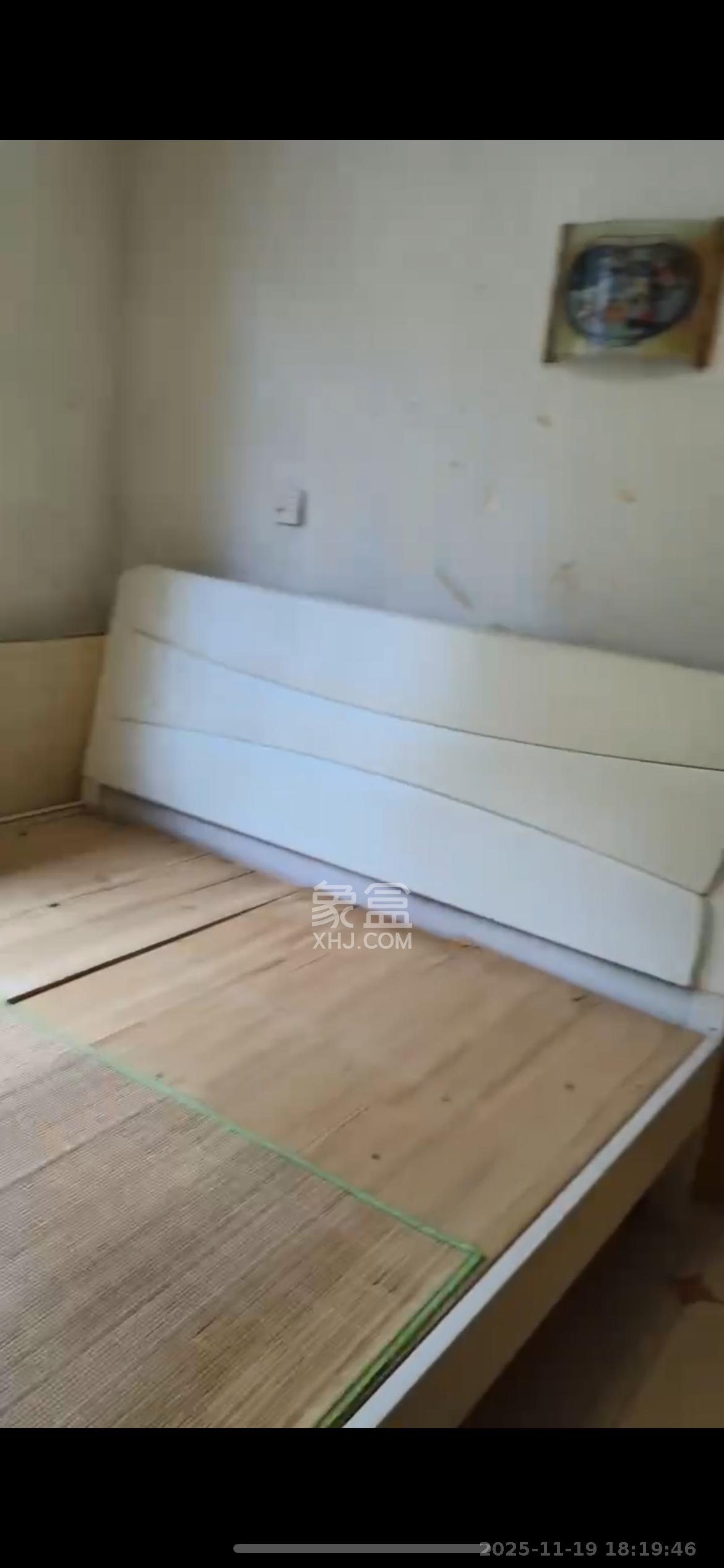 书苑花园(书院花园) 2室1厅1卫 1300.0元/月 书苑花园(书院花园) 2室1厅1卫 1300.0元/月室内图