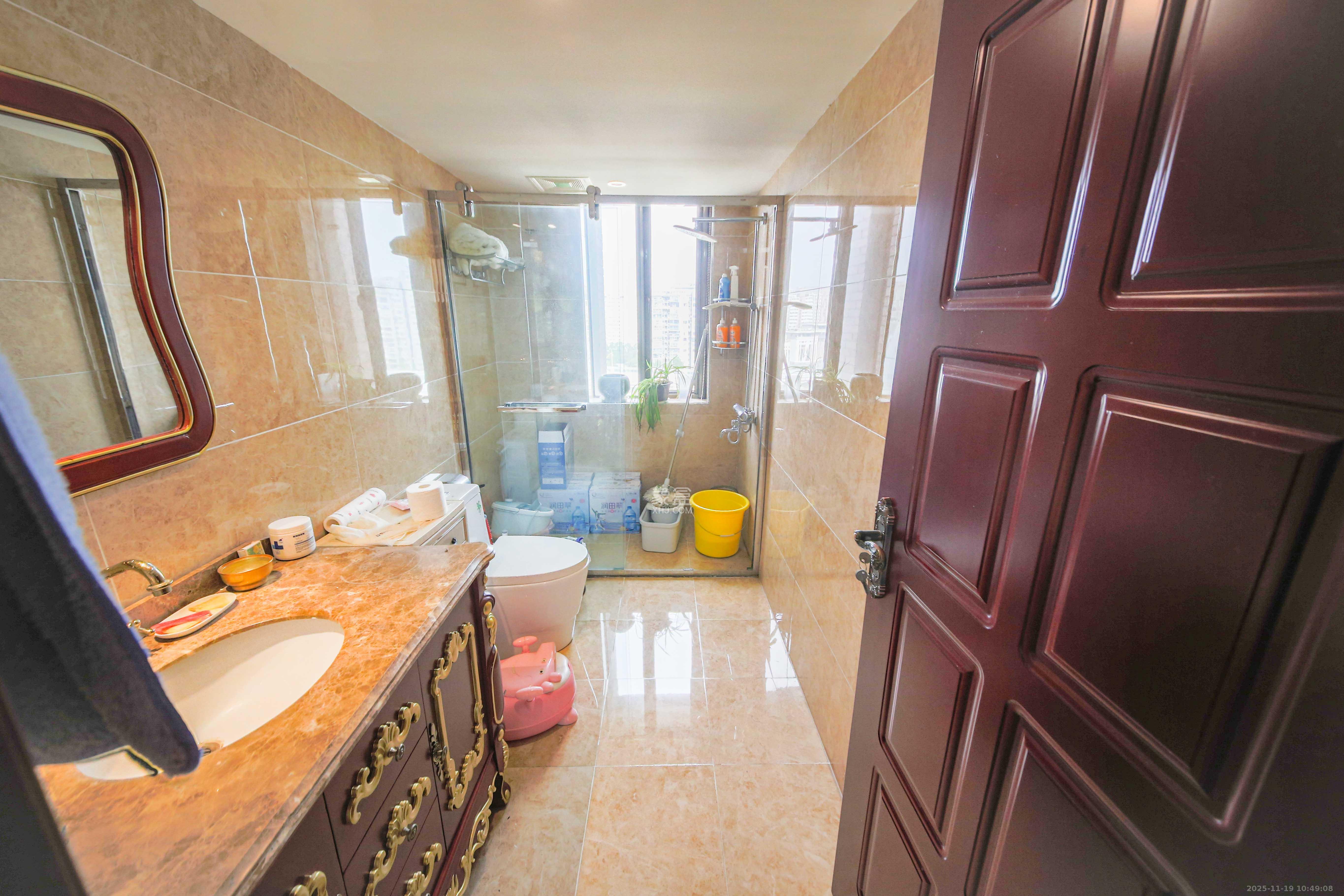 奥林匹克花园 3室2厅2卫 160.0万 奥林匹克花园 3室2厅2卫 160.0万卫生间