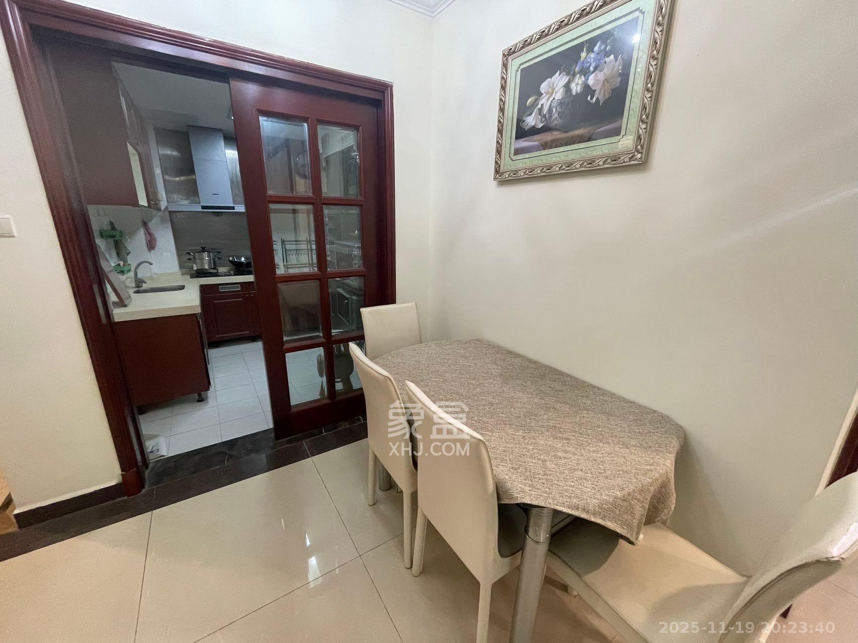 恒大华府 2室2厅1卫 2300.0元/月 恒大华府 2室2厅1卫 2300.0元/月室内图