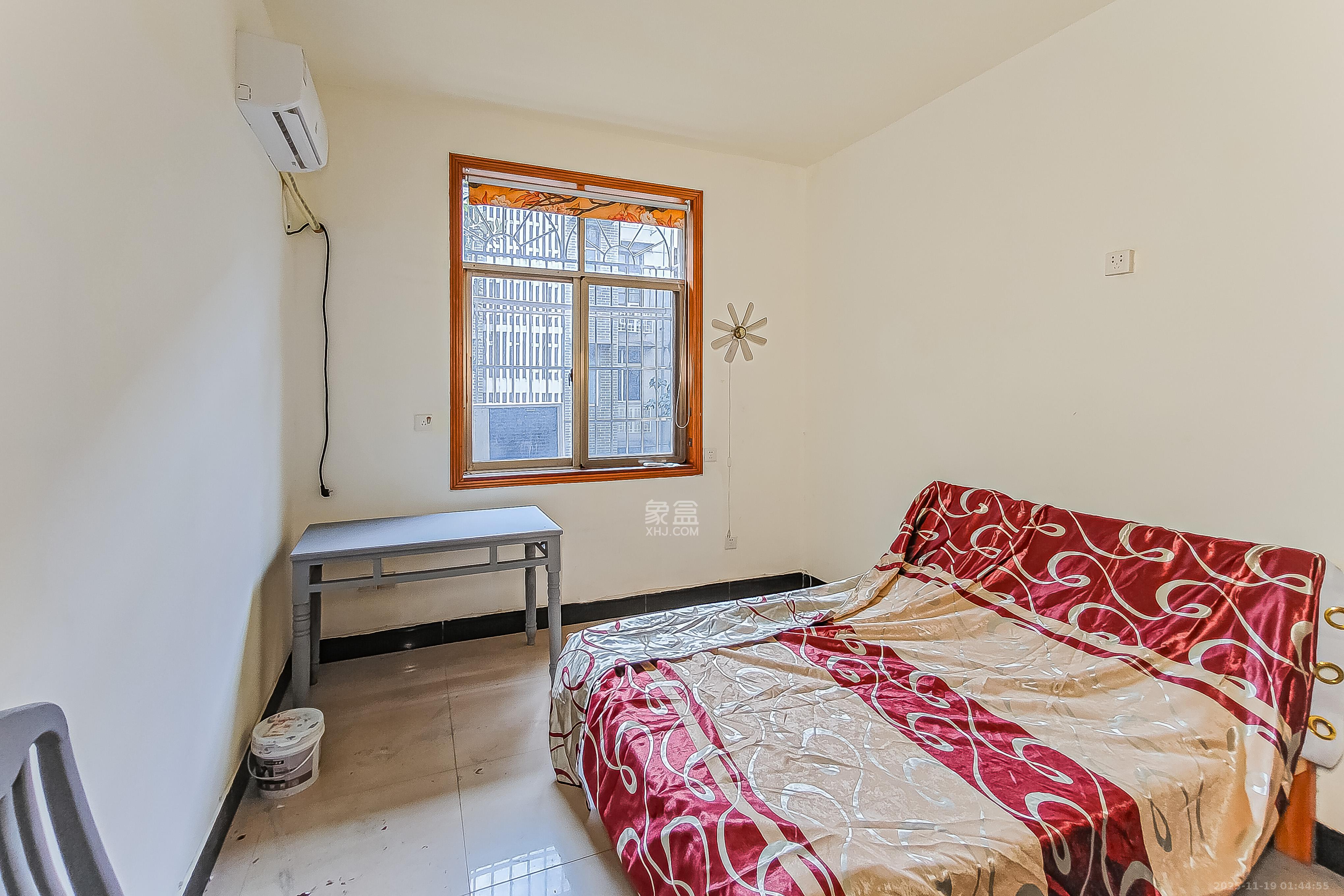 冶金厅宿舍(书院路) 2室2厅1卫 75.0万 冶金厅宿舍(书院路) 2室2厅1卫 75.0万卧室