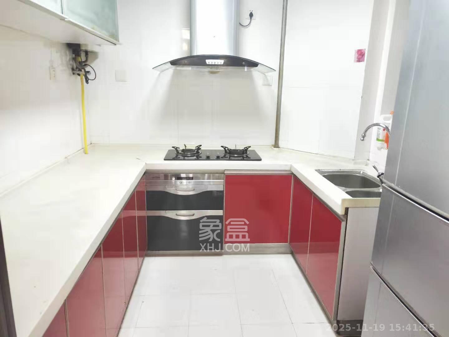 银港水晶城 2室2厅1卫 2400.0元/月 银港水晶城 2室2厅1卫 2400.0元/月室内图