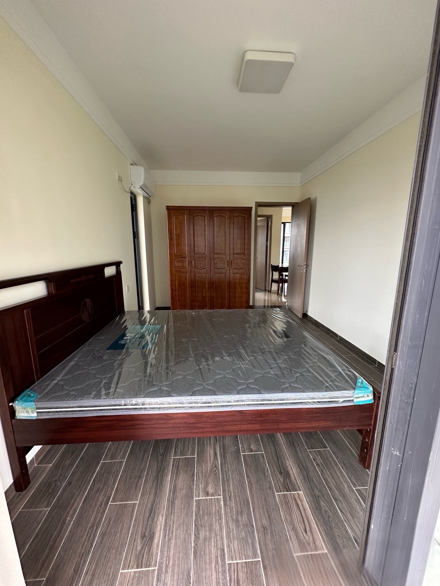 观澜湖新城  3室2厅2卫    3500.0元/月室内图