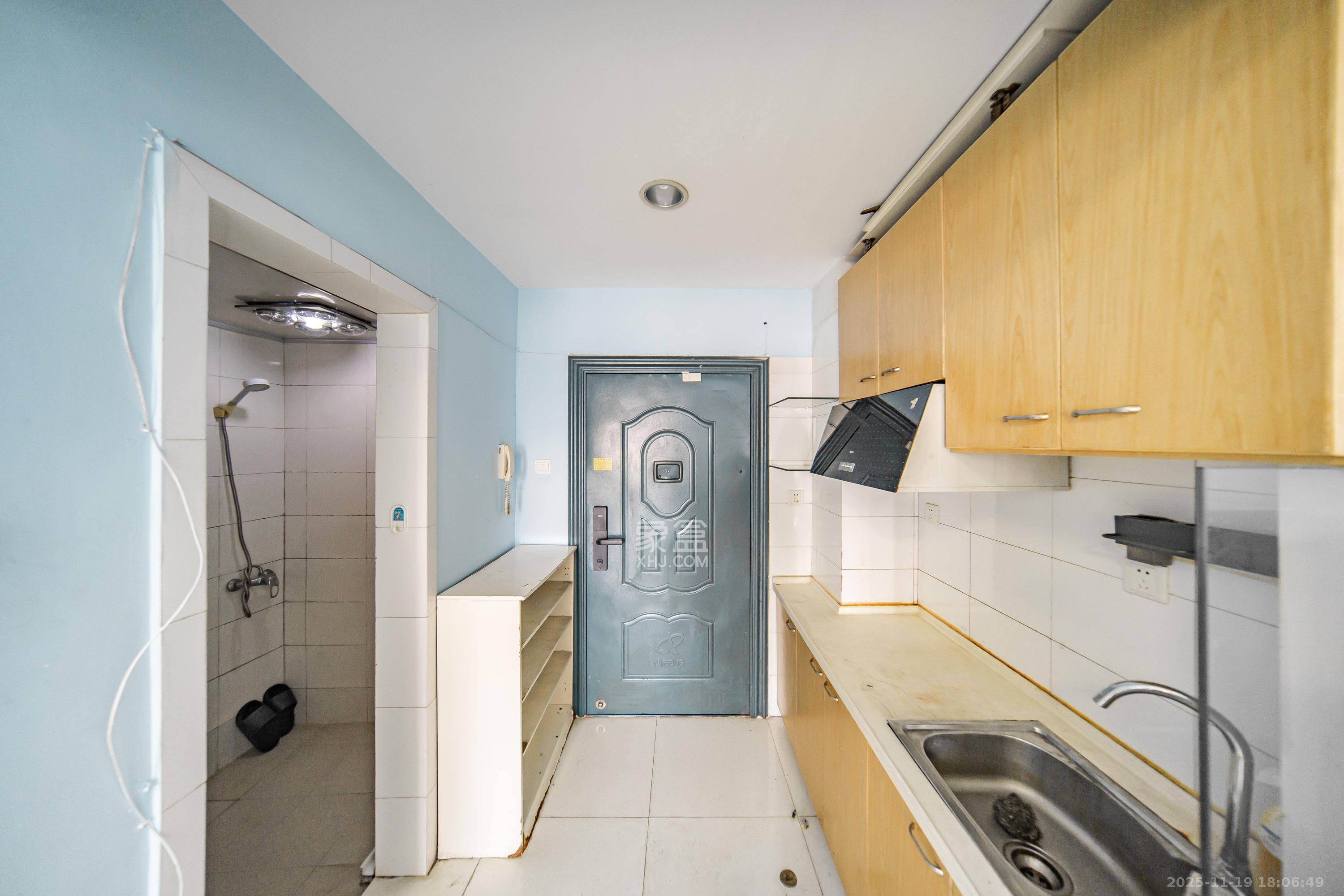 伍家岭生活广场 1室1厅1卫 1300.0元/月 伍家岭生活广场 1室1厅1卫 1300.0元/月室内图