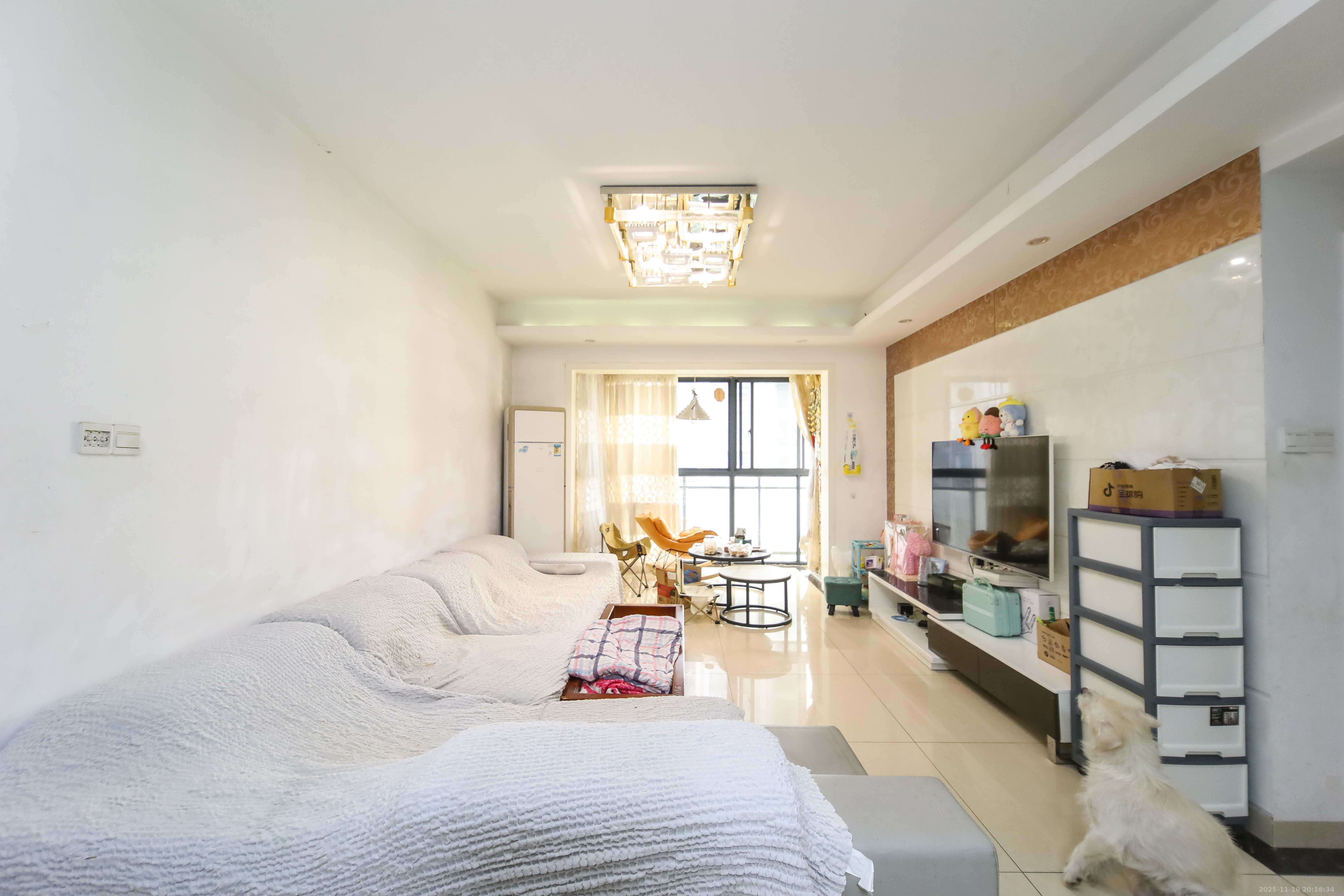 鸿基橄榄君庭  4室2厅2卫    130.0万室内图1