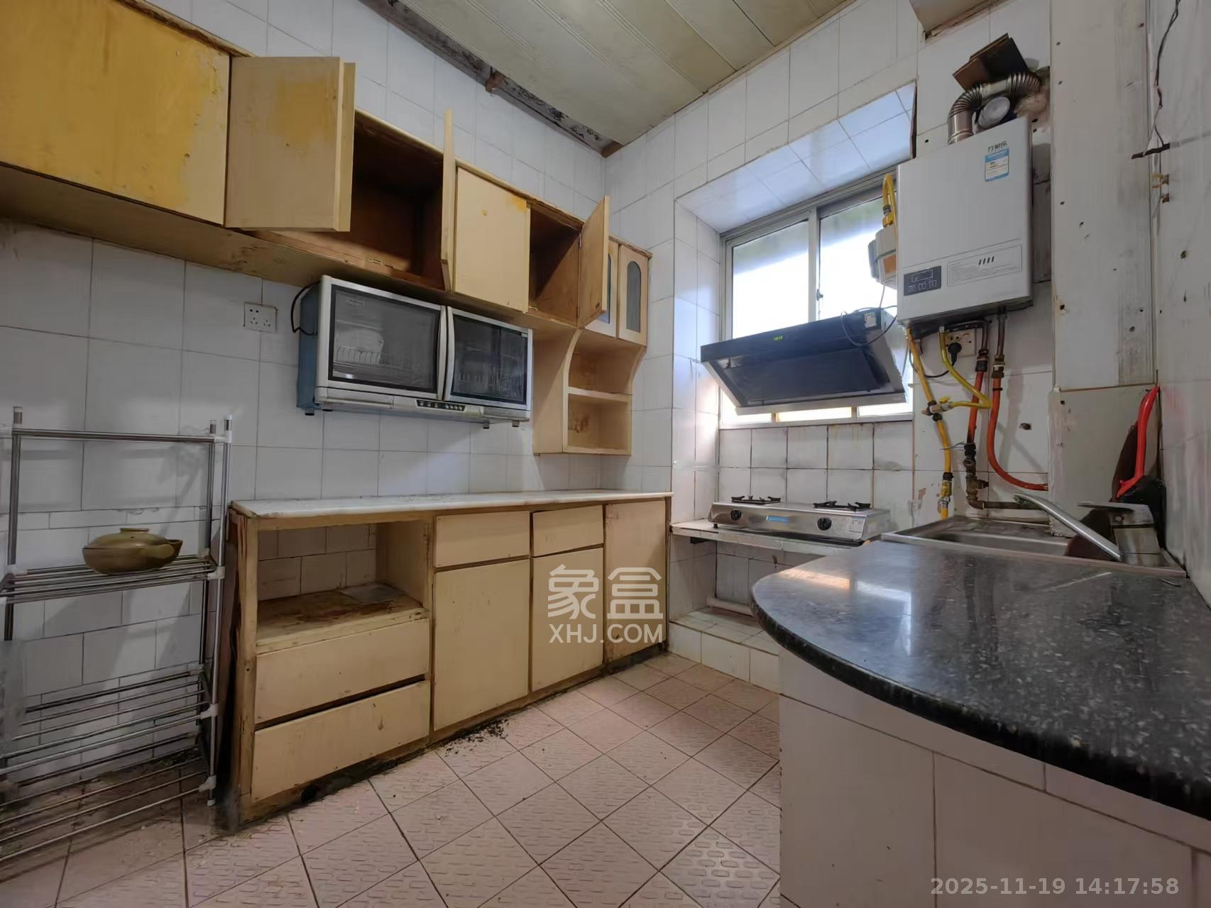 林业厅宿舍 3室2厅1卫 2200.0元/月 林业厅宿舍 3室2厅1卫 2200.0元/月室内图