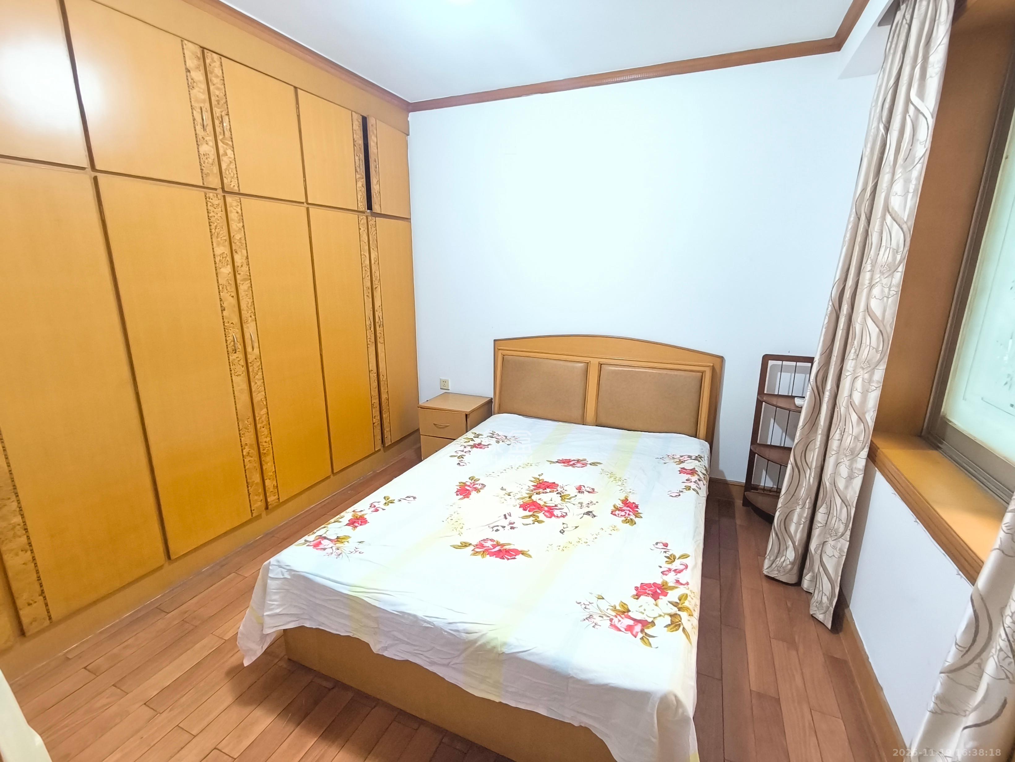 信达大厦  2室1厅1卫    1800.0元/月室内图