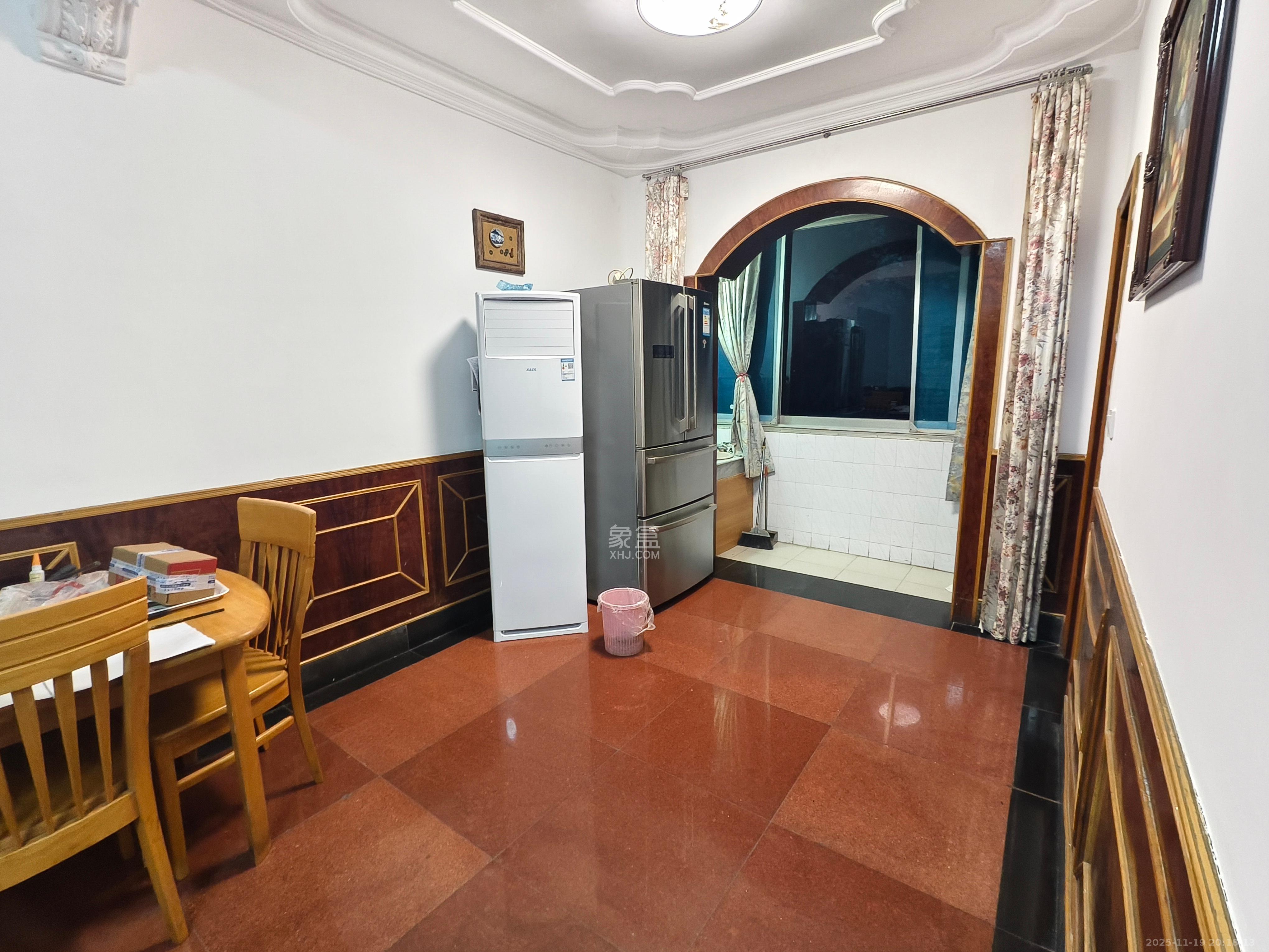 教育电视台宿舍 2室2厅1卫 1800.0元/月 教育电视台宿舍 2室2厅1卫 1800.0元/月室内图