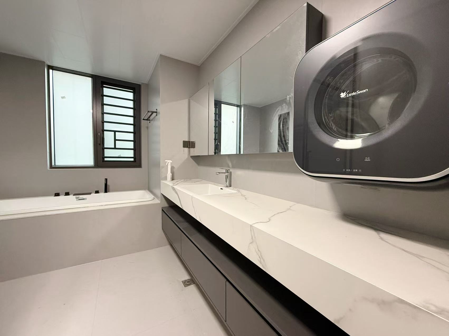 建发央著（悦发央著）  1室0厅0卫    180.0万室内图