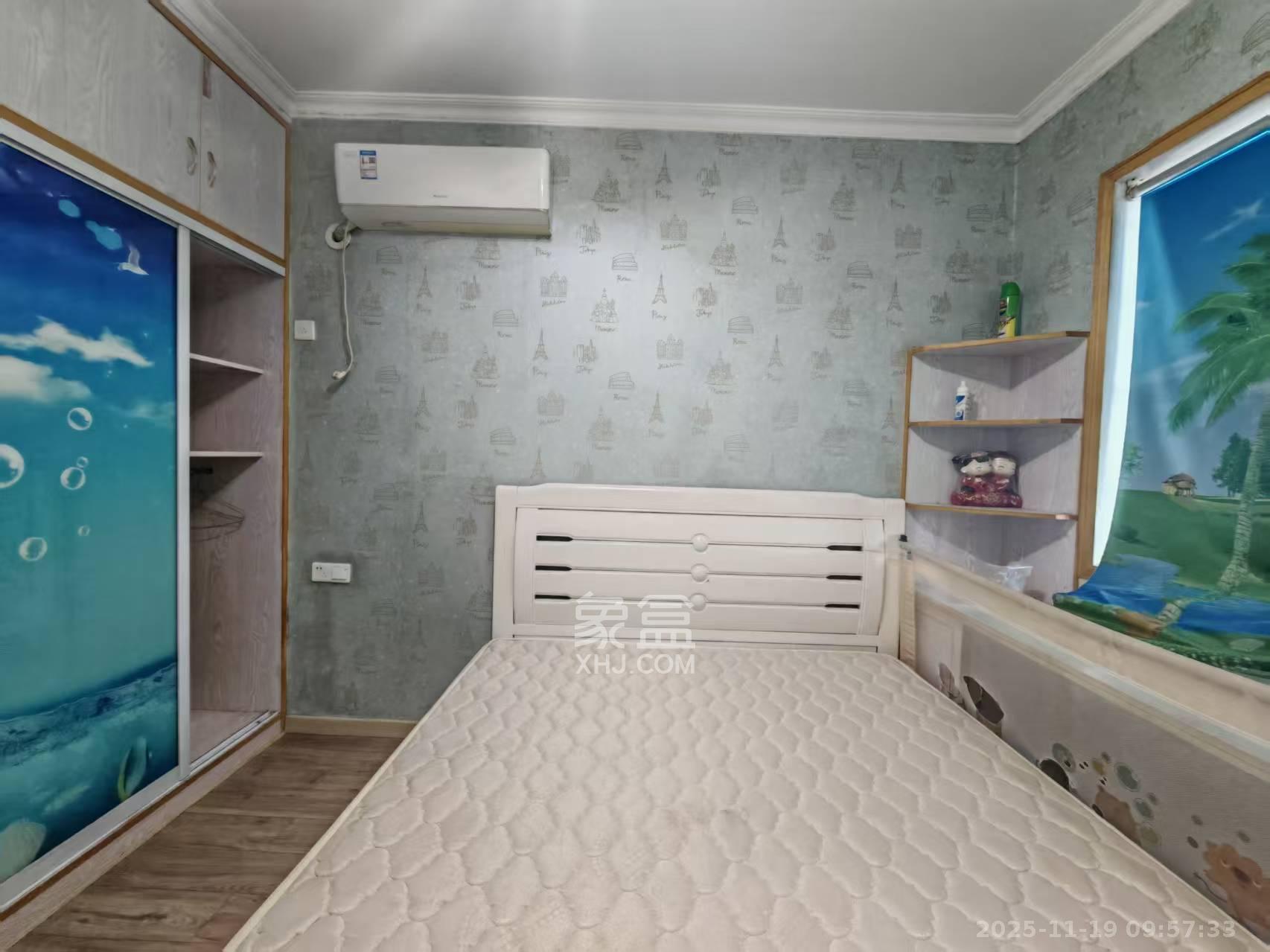 四季星城  3室2厅1卫    1800.0元/月室内图