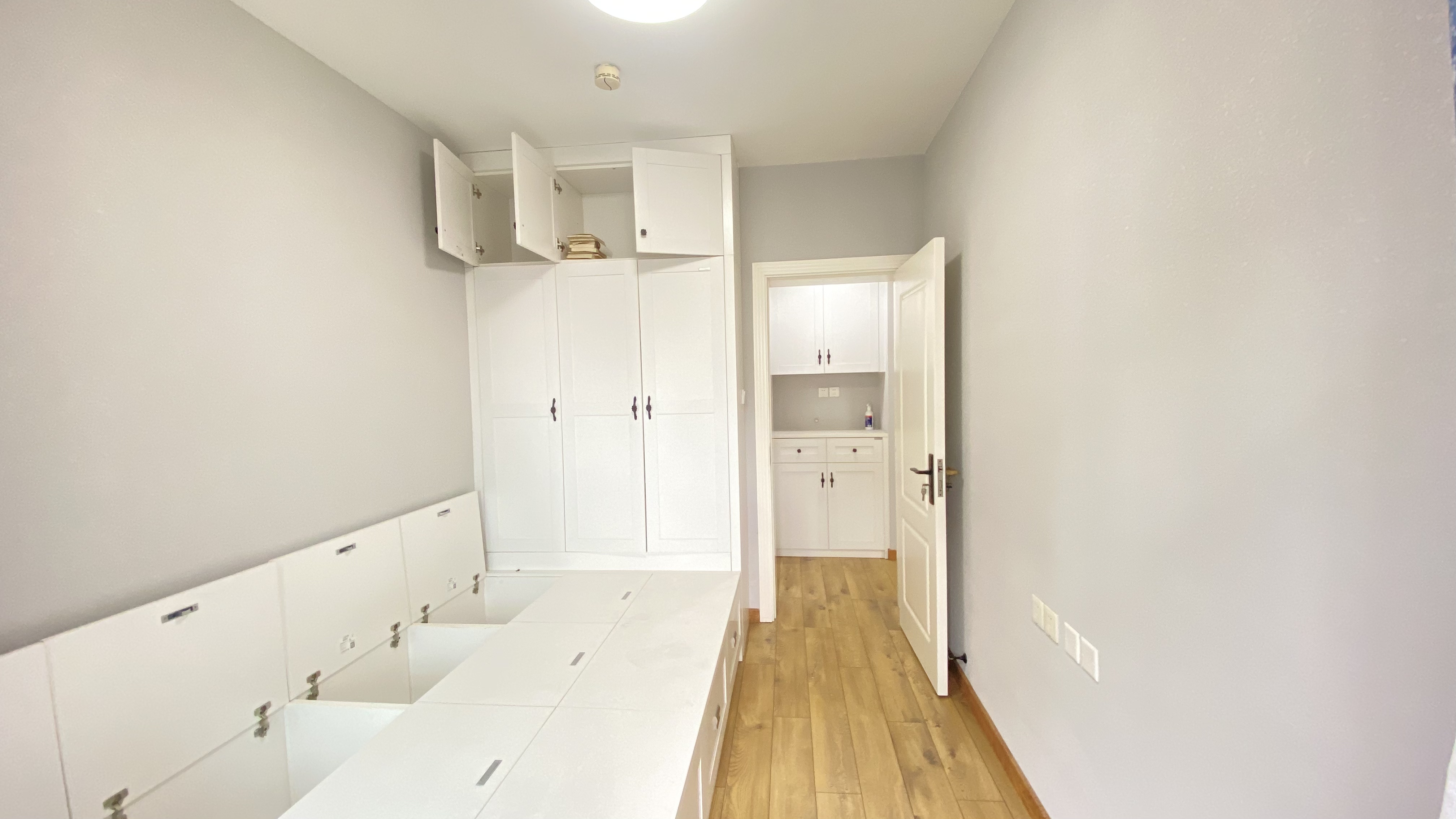 天地凤凰城 2室2厅1卫 2000.0元/月 天地凤凰城 2室2厅1卫 2000.0元/月室内图